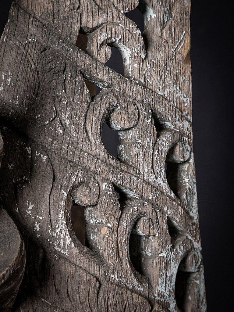 Antike Tempelplatte aus Holz aus Birma im Angebot 12