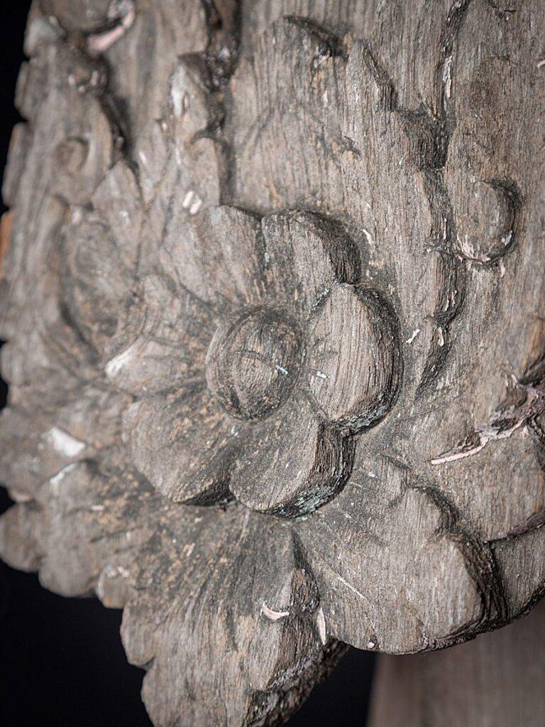 Antike Tempelplatte aus Holz aus Birma im Angebot 13