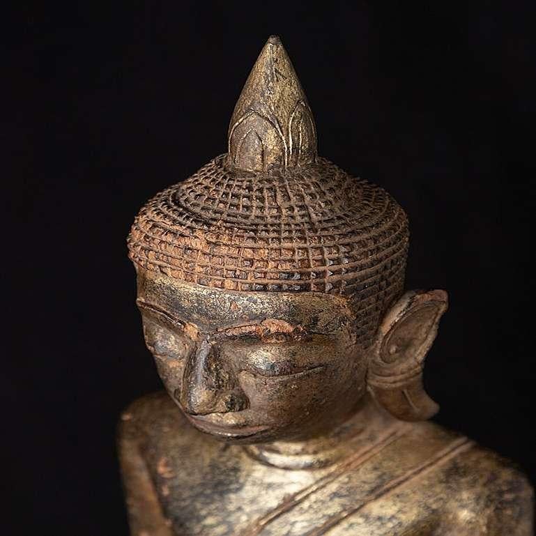 Antique Wooden Thai Ayutthaya Buddha Statue from Thailand 10