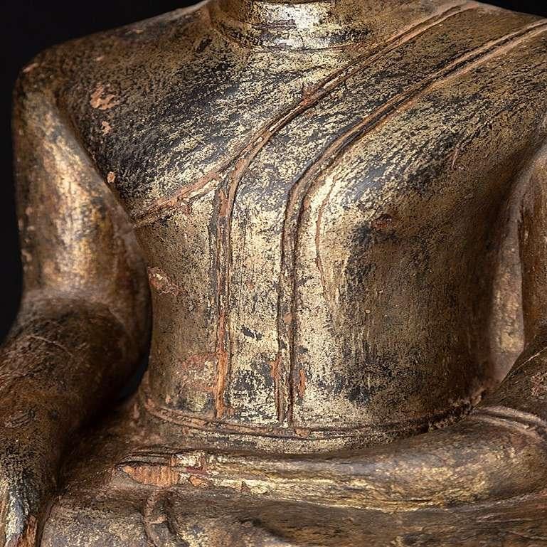 Antique Wooden Thai Ayutthaya Buddha Statue from Thailand 12