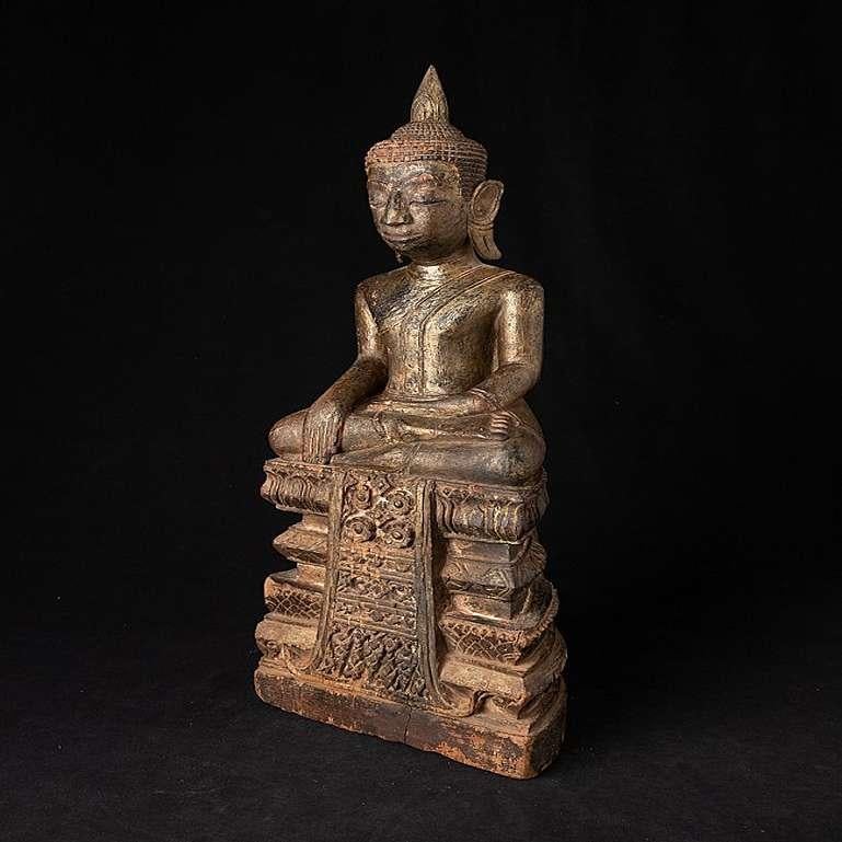 Material: bronze
37,2 cm high 
17 cm wide and 11,2 cm deep
Weight: 3.163 kgs
Shan (Tai Yai) style
Bhumisparsha mudra
Originating from Burma
18th century
Very high quality !