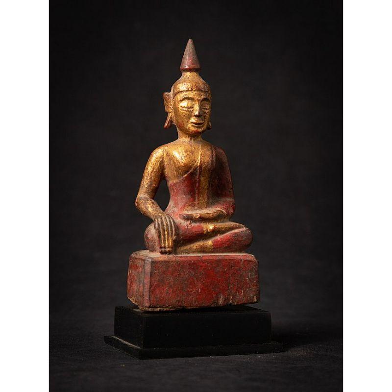 Antique wooden Thai Buddha statue from Thailand 1