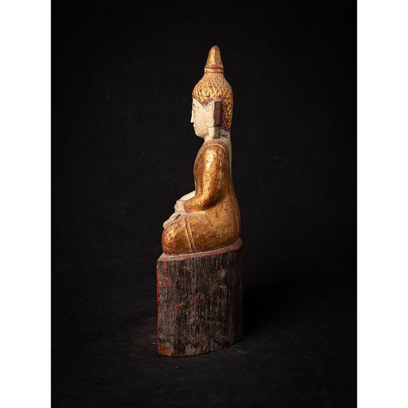 Antique Wooden Thai Lanna Buddha from Thailand In Good Condition For Sale In DEVENTER, NL
