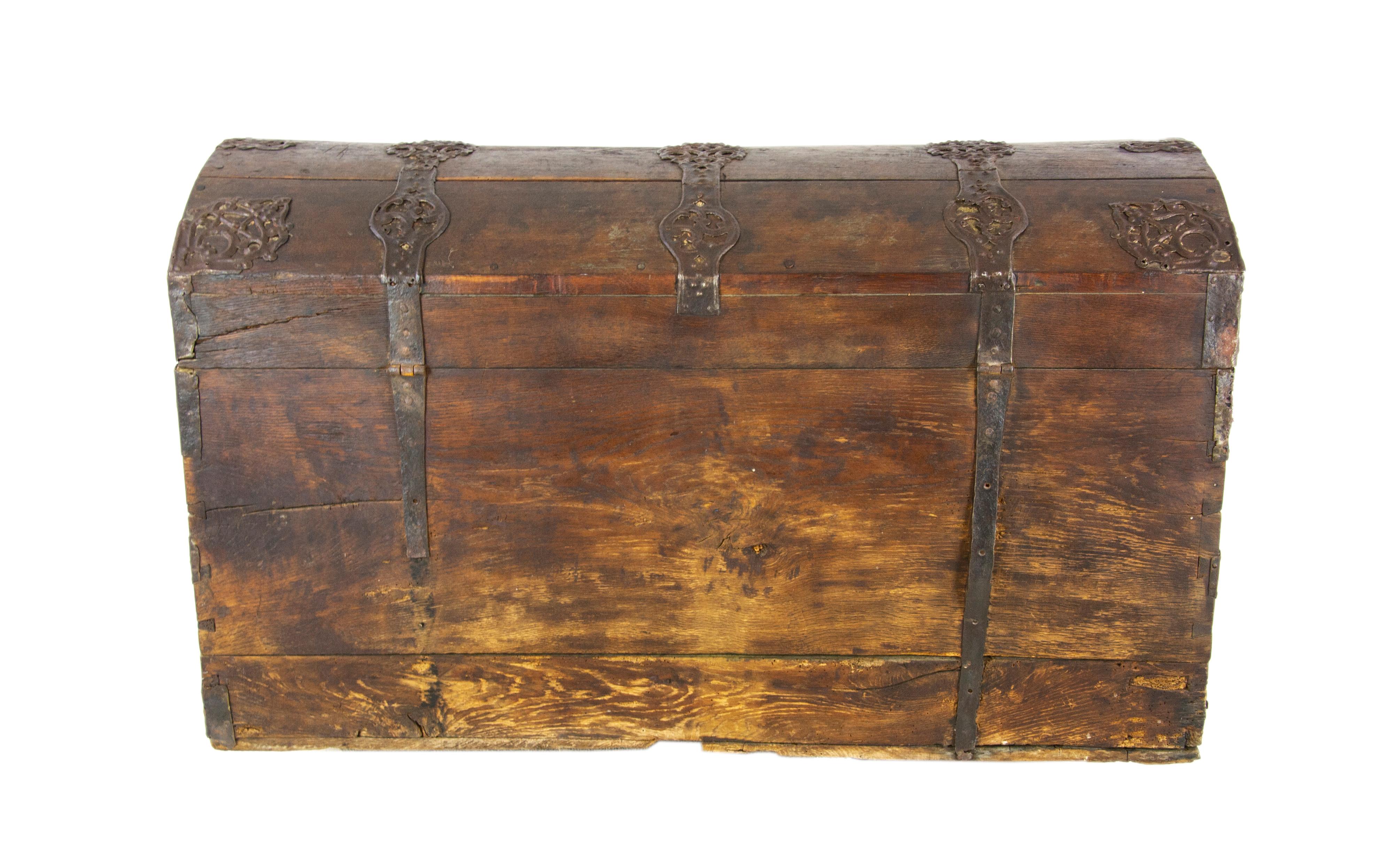 Antique Wooden Trunk, 18th Century Oak Dome Top Coffer, Germany 1780, B1500 2