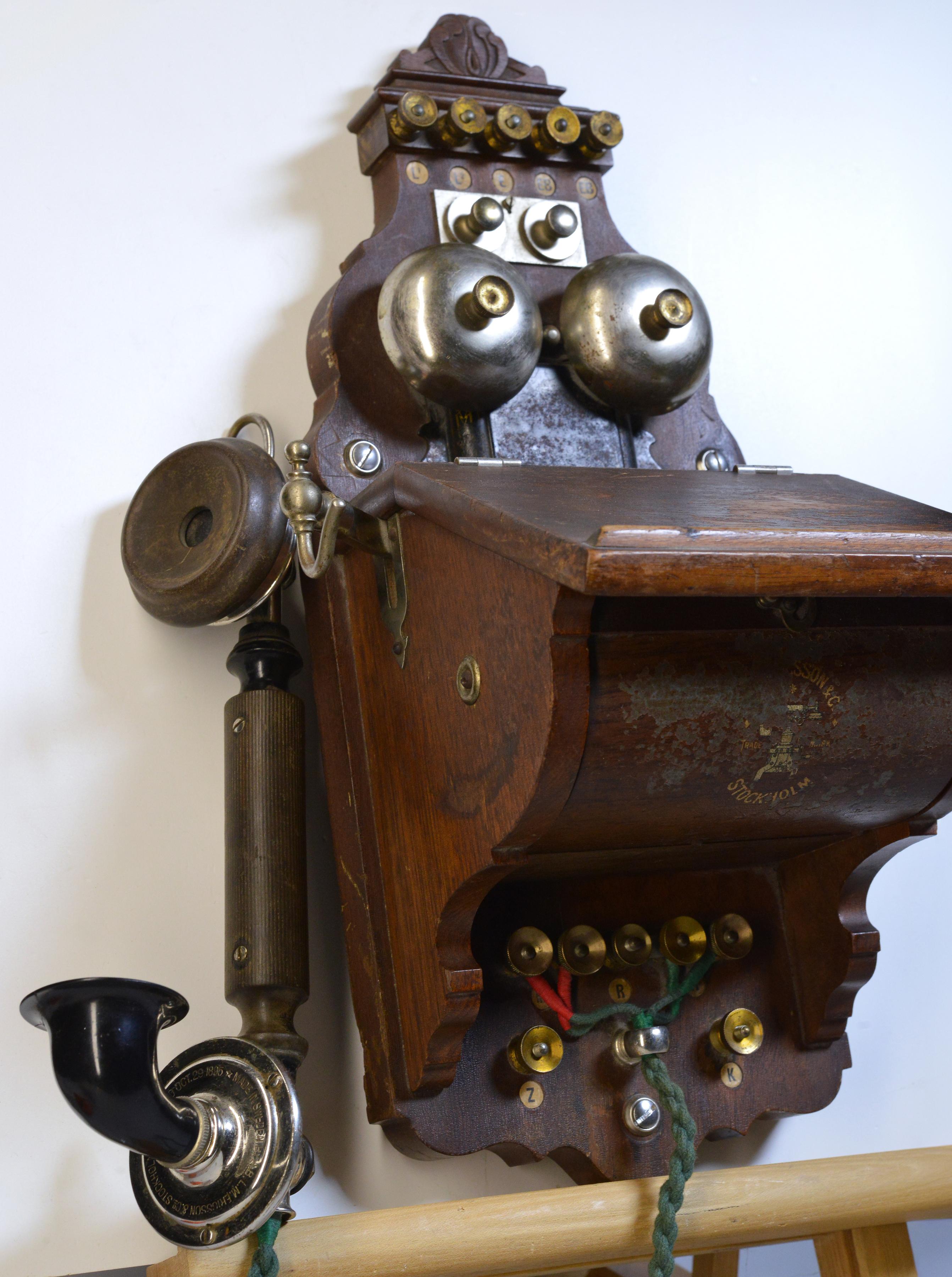 Art Deco Antique Wooden Wall telephone L.M. Ericsson AB120 Crank Magneto  For Sale