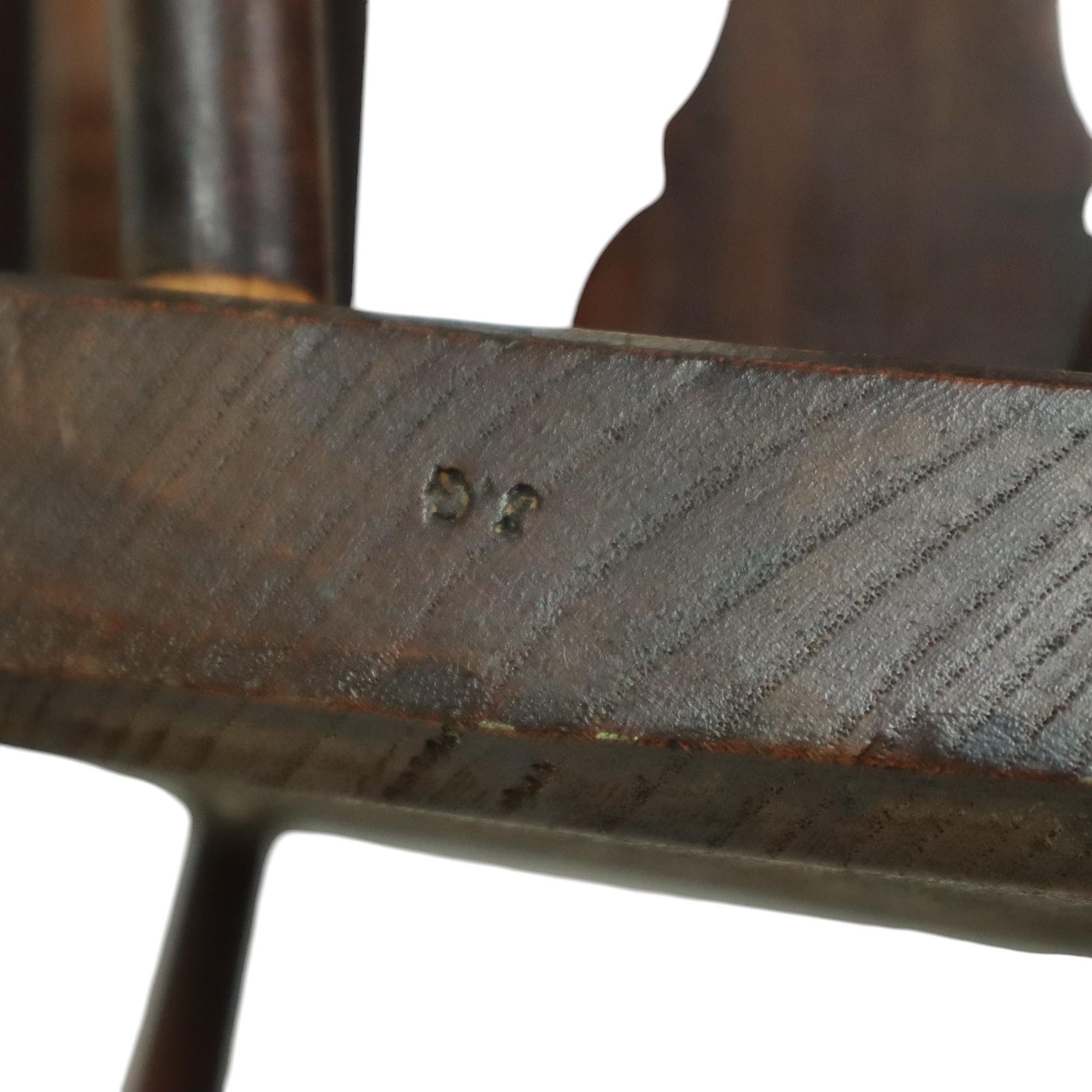 Antique Wooden Windsor Chair Beech Elm Wheel Back Chair 19th Century For Sale 12