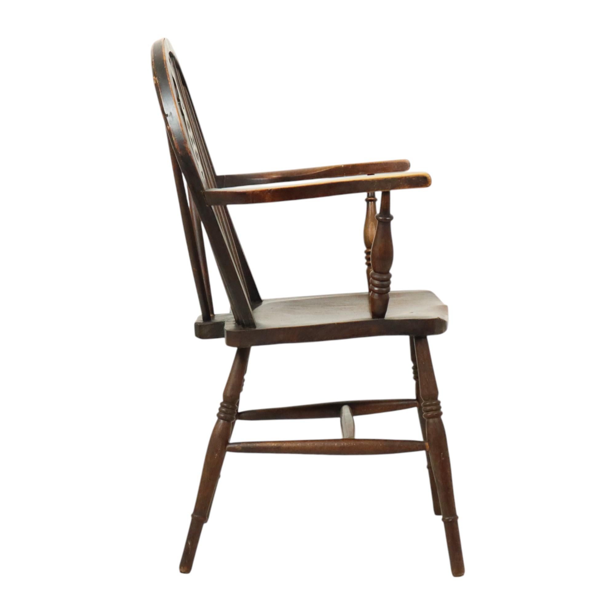 British Antique Wooden Windsor Chair Beech Elm Wheel Back Chair 19th Century For Sale