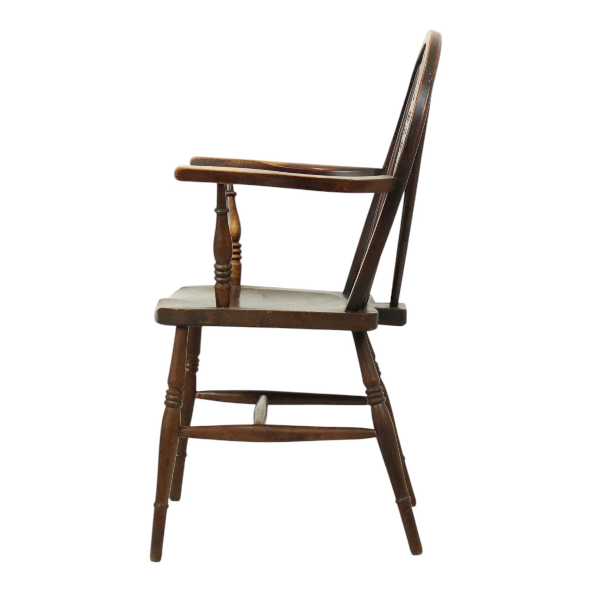 Antique Wooden Windsor Chair Beech Elm Wheel Back Chair 19th Century For Sale 2
