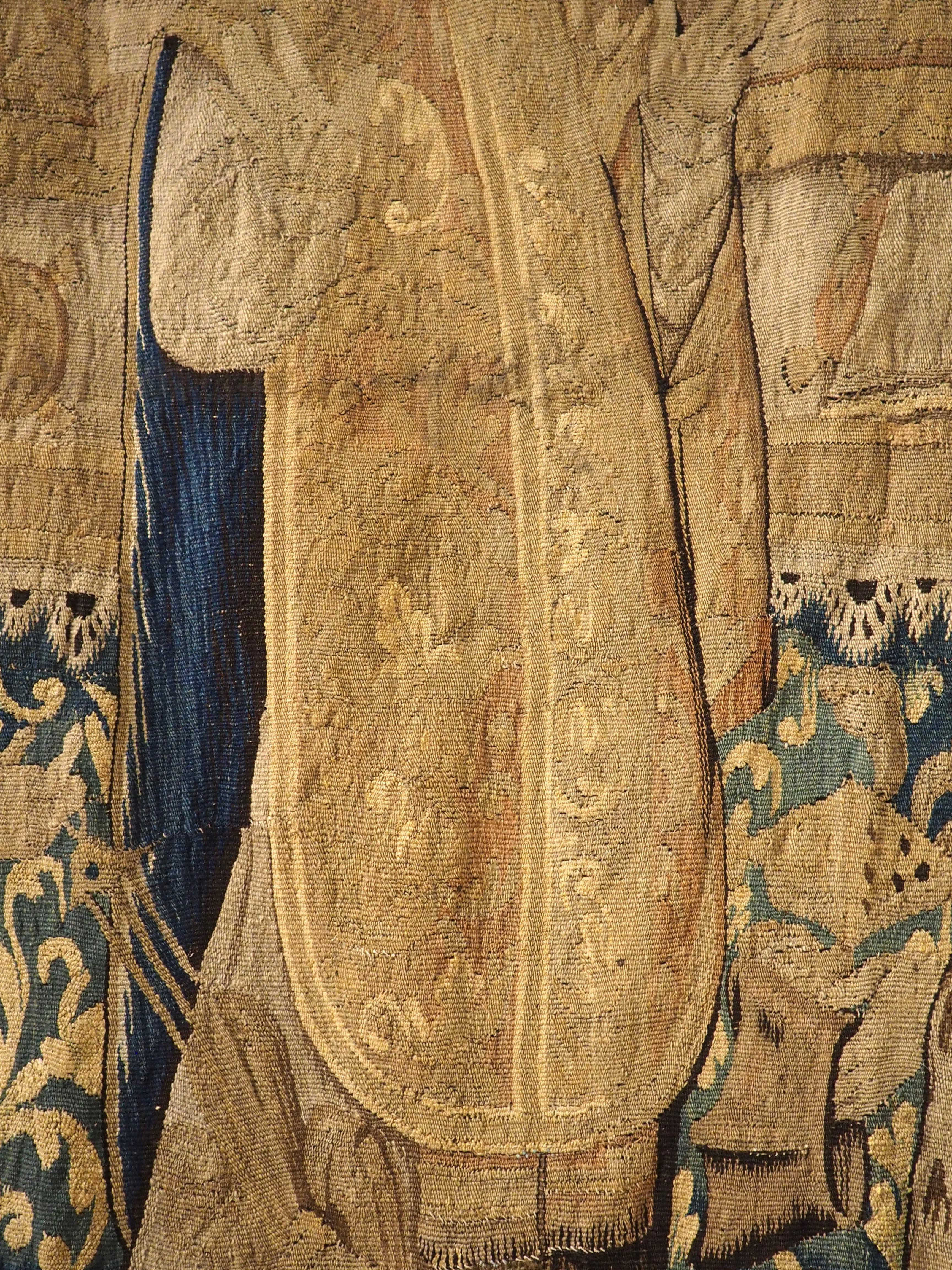 Tapisserie ancienne en laine et soie de Bruxelles, vers 1650 en vente 4
