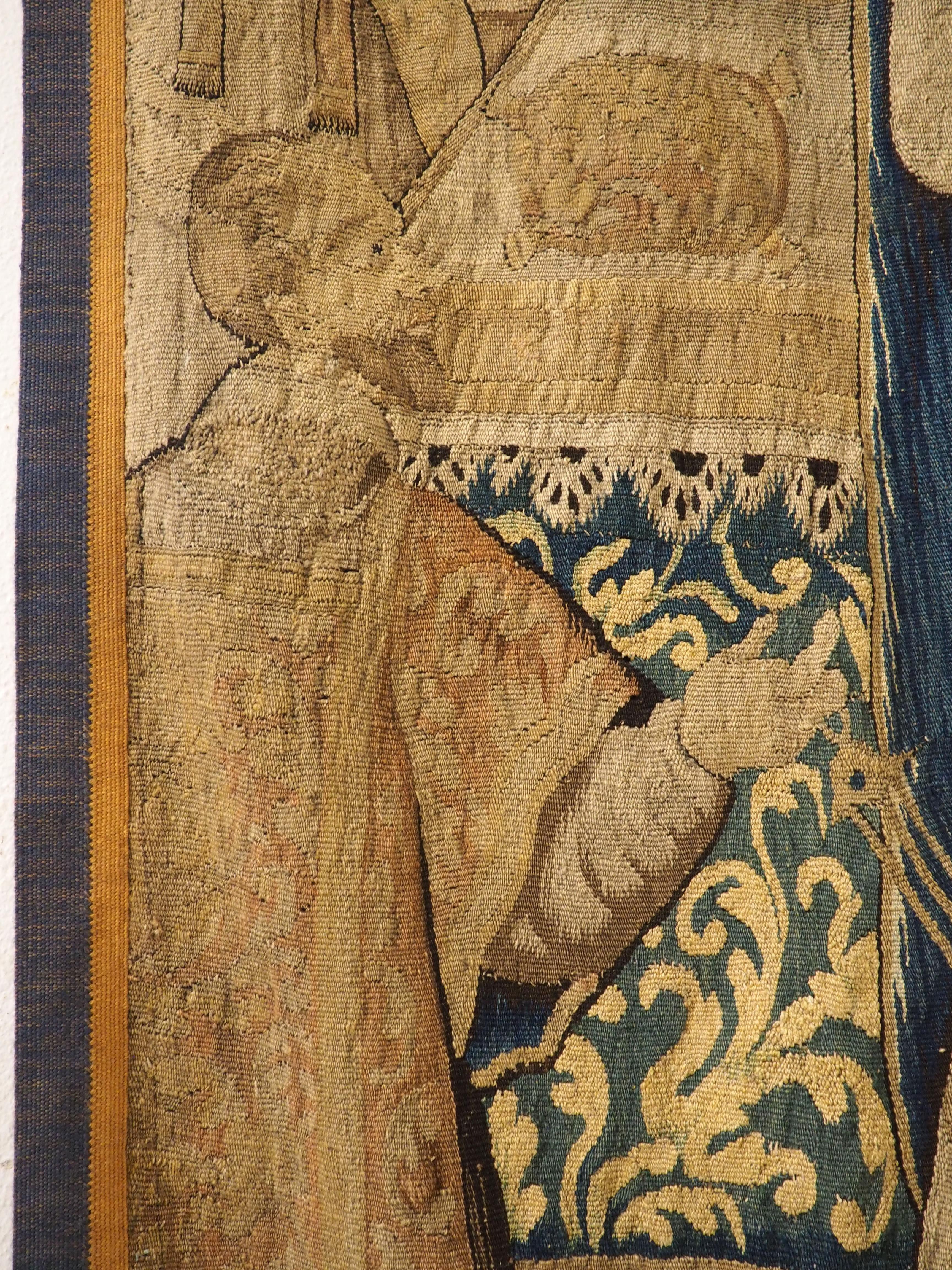 Tissé à la main Tapisserie ancienne en laine et soie de Bruxelles, vers 1650 en vente