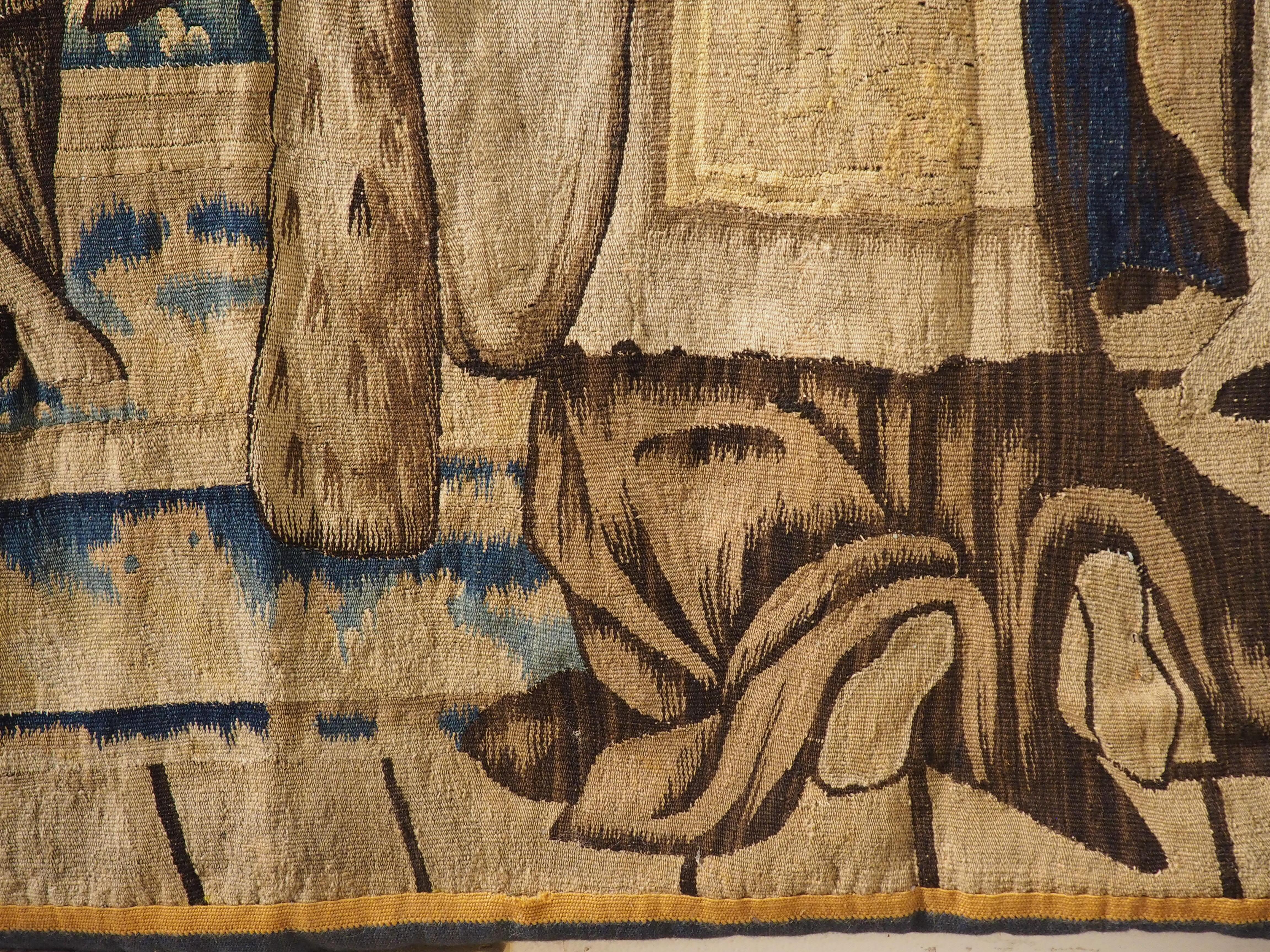 Tapisserie ancienne en laine et soie de Bruxelles, vers 1650 Bon état - En vente à Dallas, TX