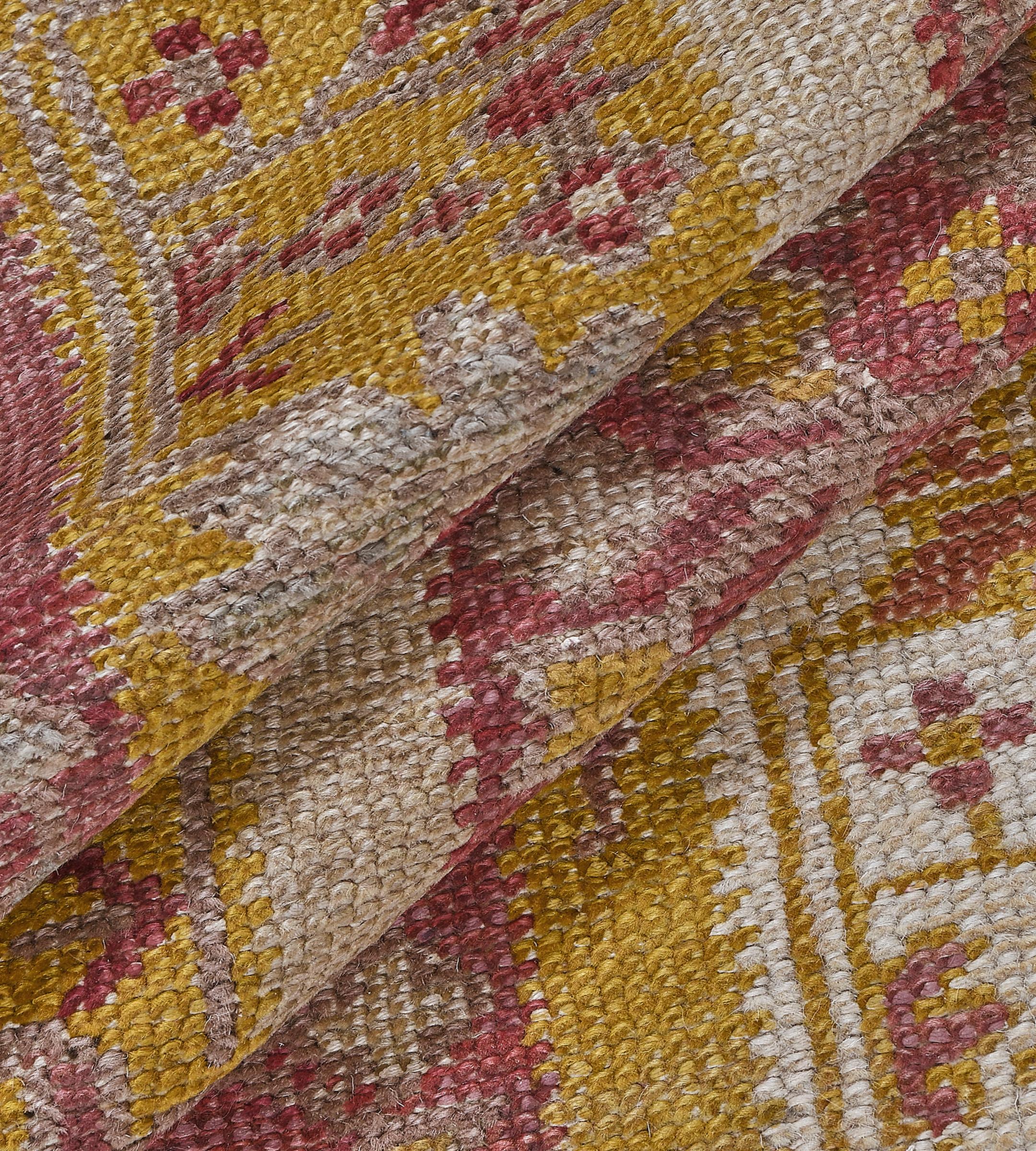 XIX secolo Runner turco in lana antica con colonne floreali in avorio, giallo e rosso lampone in vendita