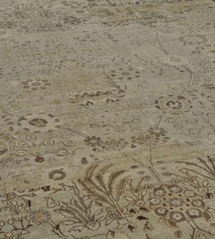 Antique Agra Rug, Hand-Woven Wool, Floral Design, Early 20th Century