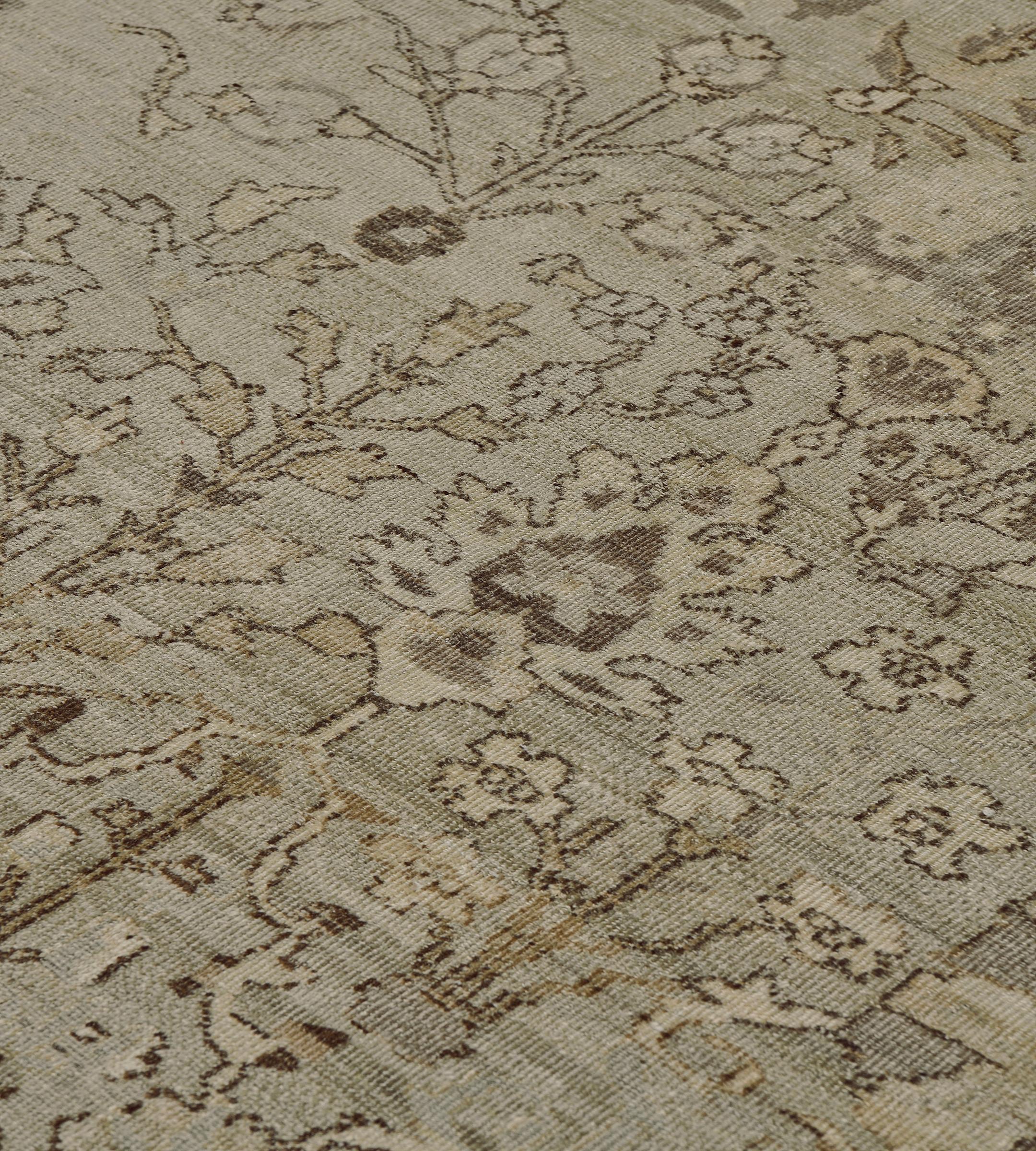 20ième siècle Tapis indien antique en laine tissé à la main à motifs floraux Agra en vente