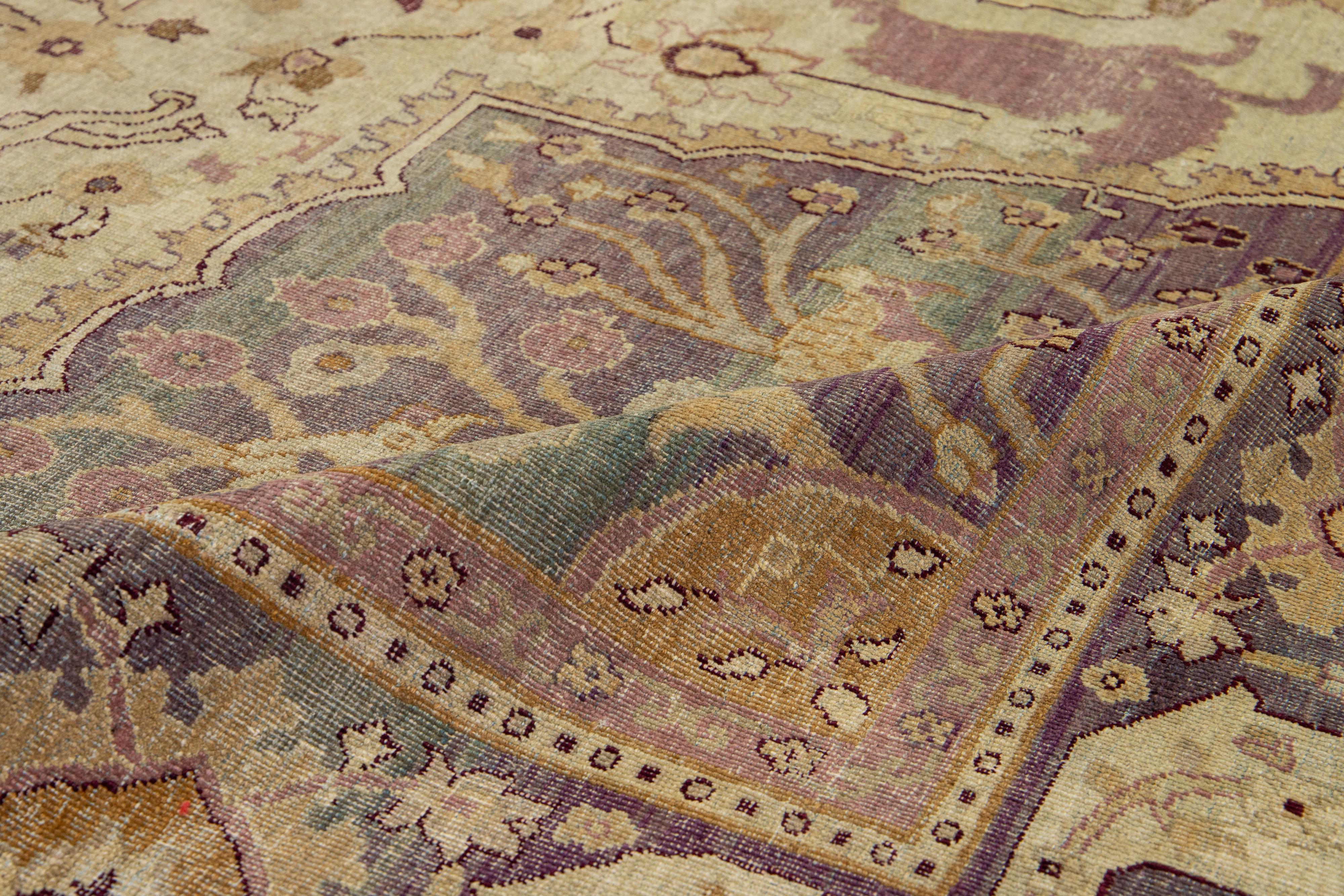 Antiker Wollteppich  Agra aus den 1890er Jahren mit Medaillon-Design (Handgeknüpft) im Angebot