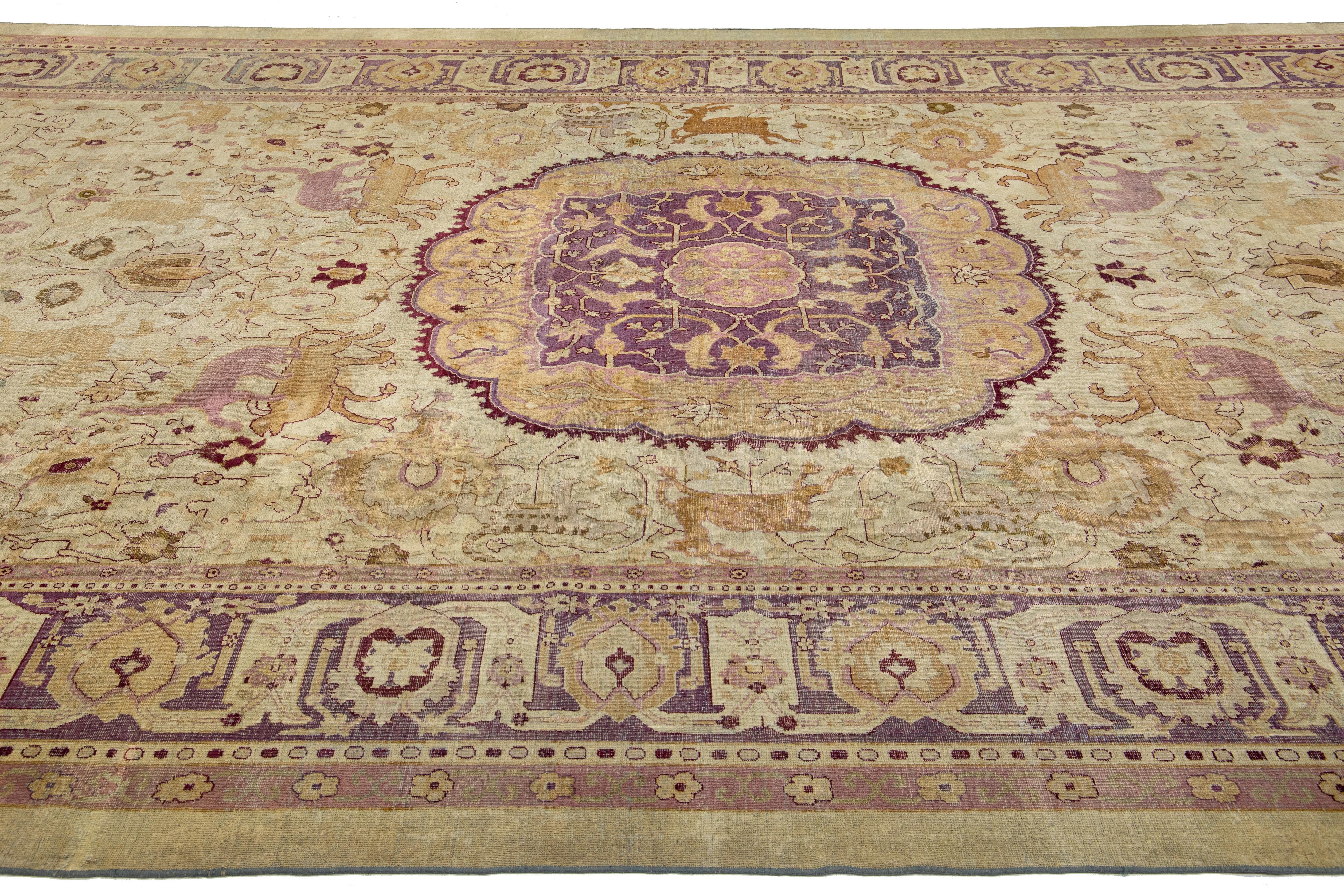 Antiker Wollteppich  Agra aus den 1890er Jahren mit Medaillon-Design im Angebot 1
