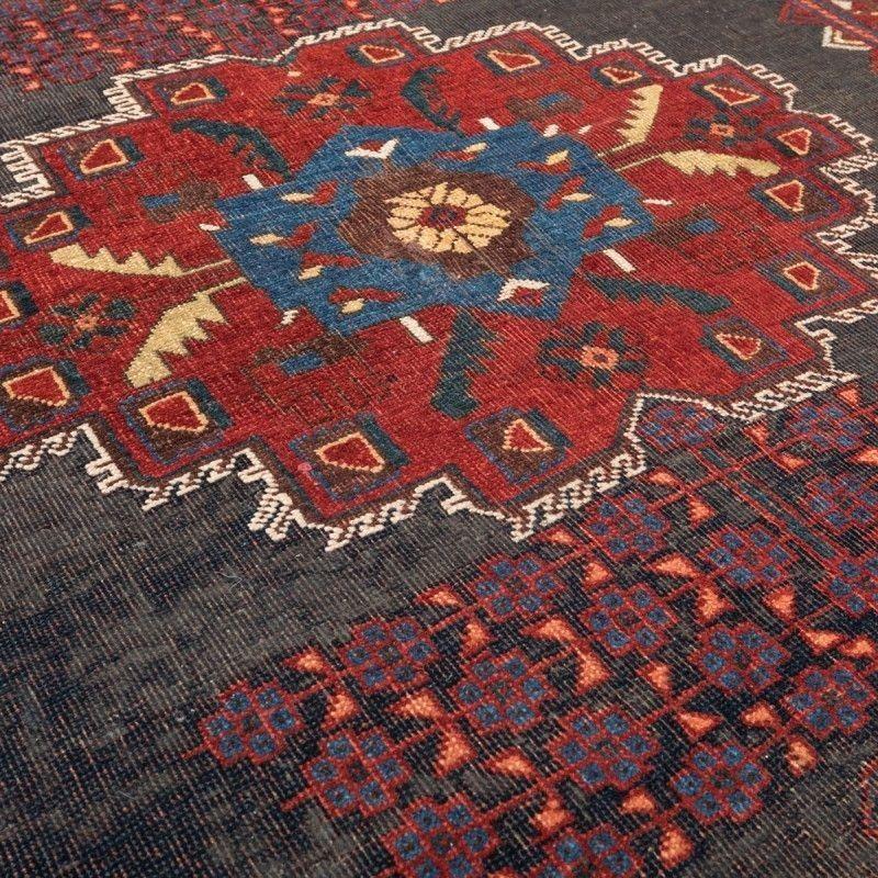 19th Century Antique Classic Wool Design Rug. 1, 70 x 1, 25 m For Sale