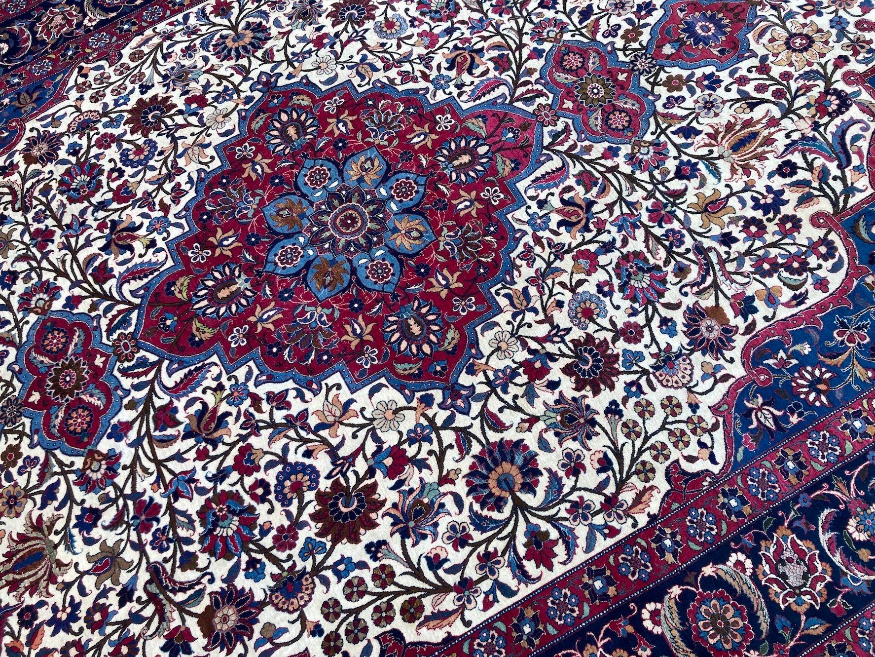 Antique Wool & Silk Isfahan Carpet 3.43m x 2.33m For Sale 7