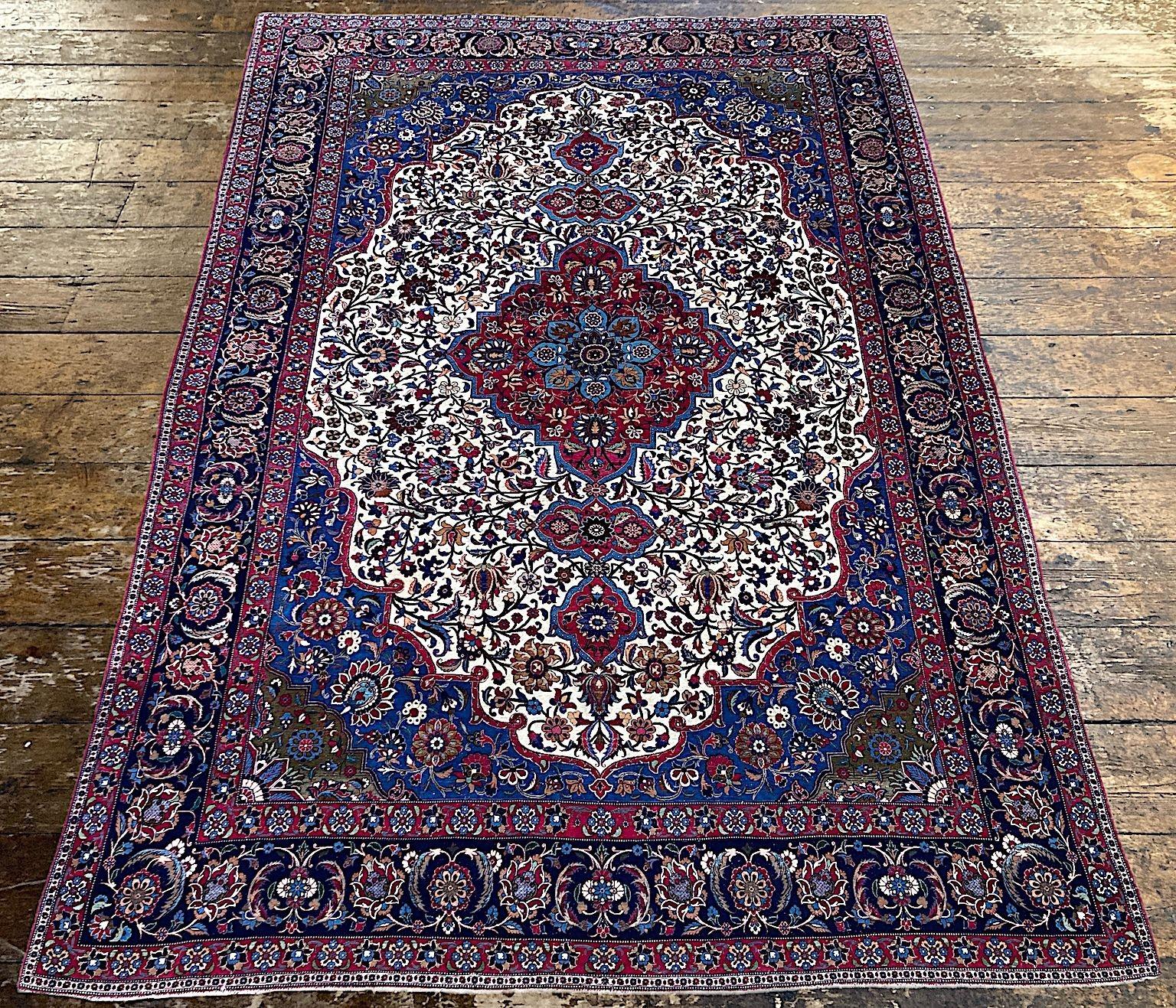 Antique Wool & Silk Isfahan Carpet 3.43m x 2.33m For Sale 1