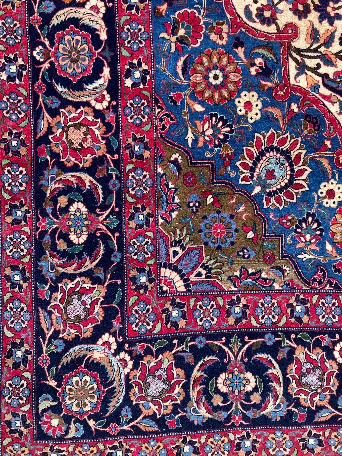 Antique Wool & Silk Isfahan Carpet 3.43m x 2.33m For Sale 3