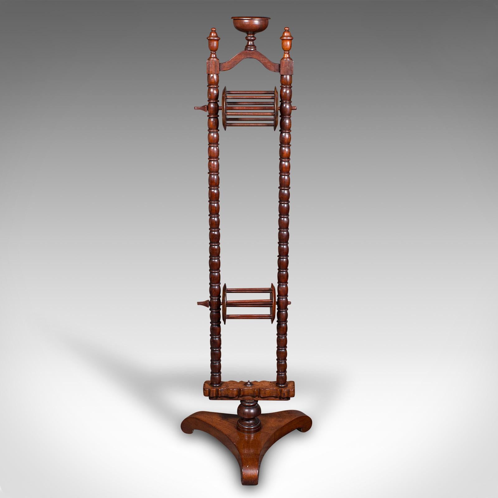 Stand antique pour bobine de laine, anglais, noyer, martinet réglable, victorien Bon état - En vente à Hele, Devon, GB