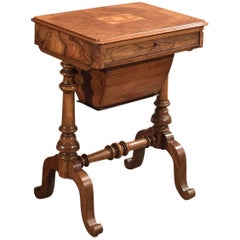 Table de travail antique:: table de couture victorienne:: circa 1860