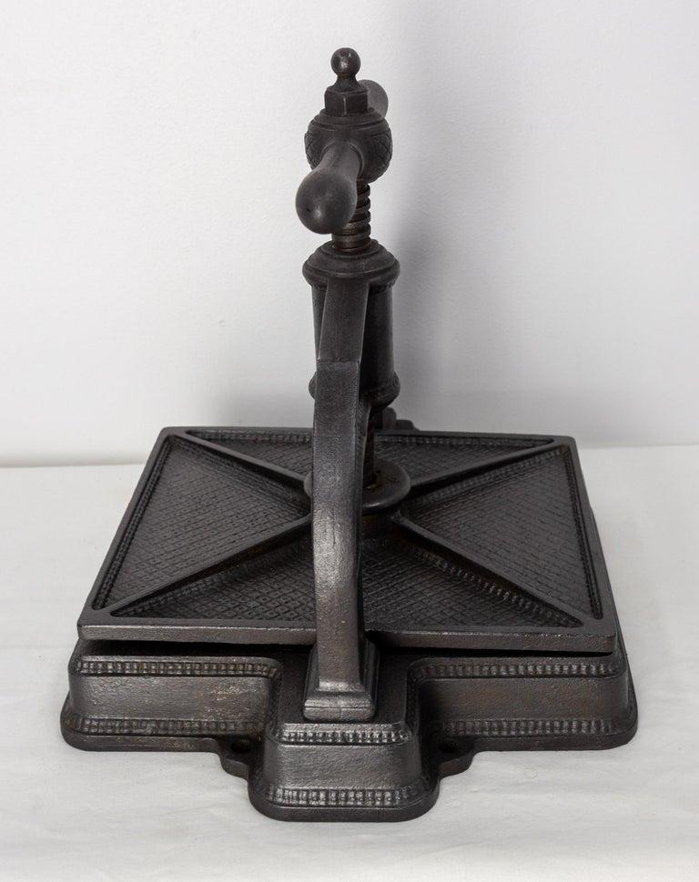 Antica pressa per libri da officina in ferro battuto, Francia, 1850 circa In condizioni buone in vendita a Labrit, Landes