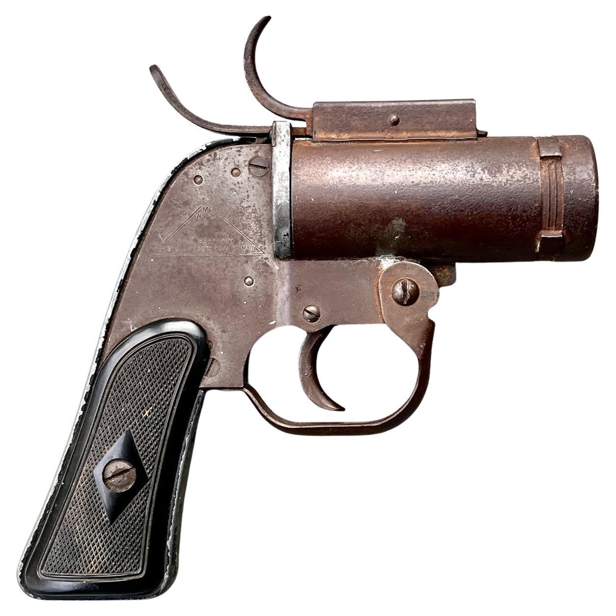 Antique World War 2 Flare Gun Model M8