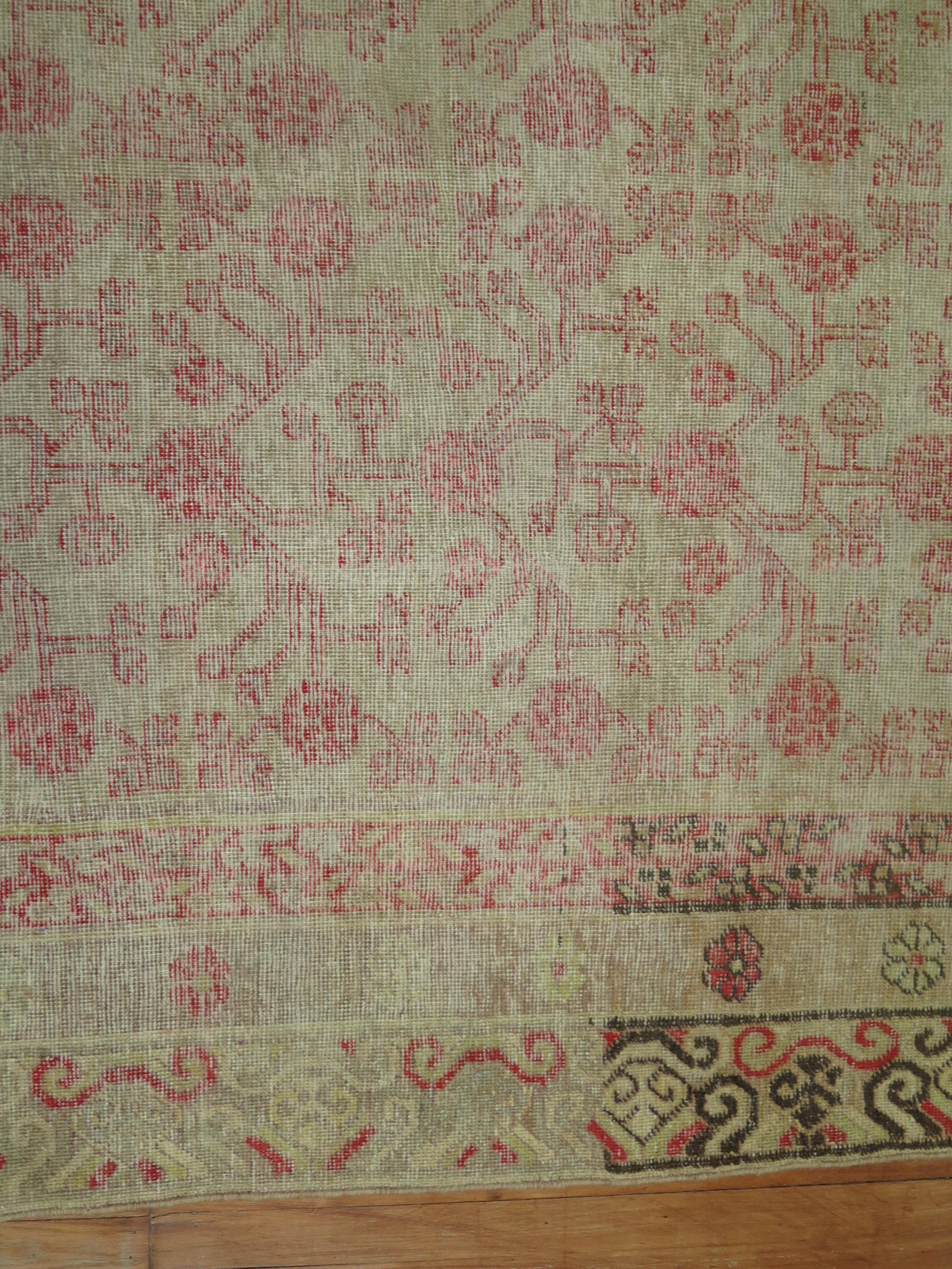 Antiker getragener Khotan-Teppich (Ostturkestanisch) im Angebot