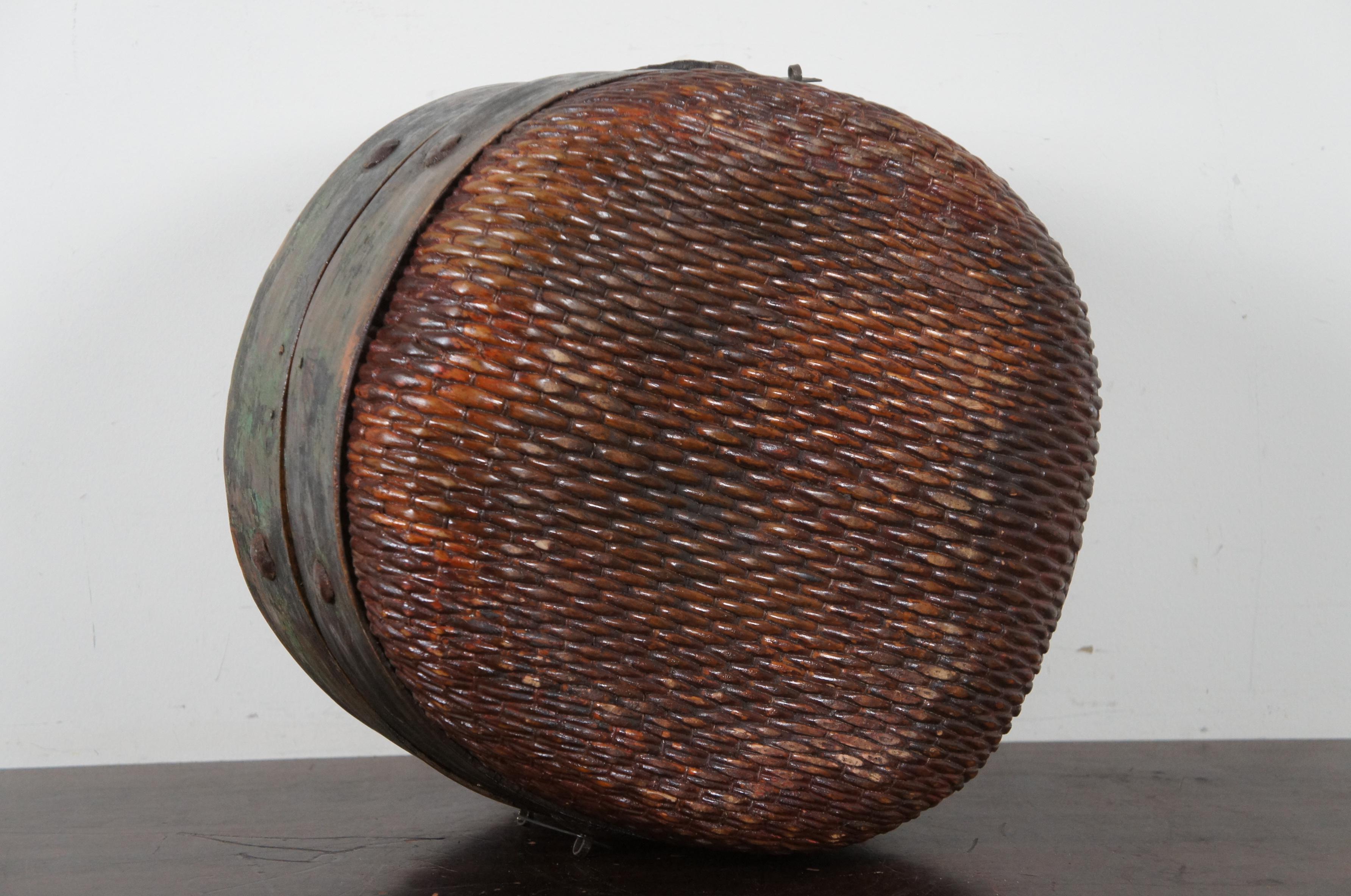 Antique Woven Mongolian Willow Reed Basket Box Round Grain Container Picnic 1