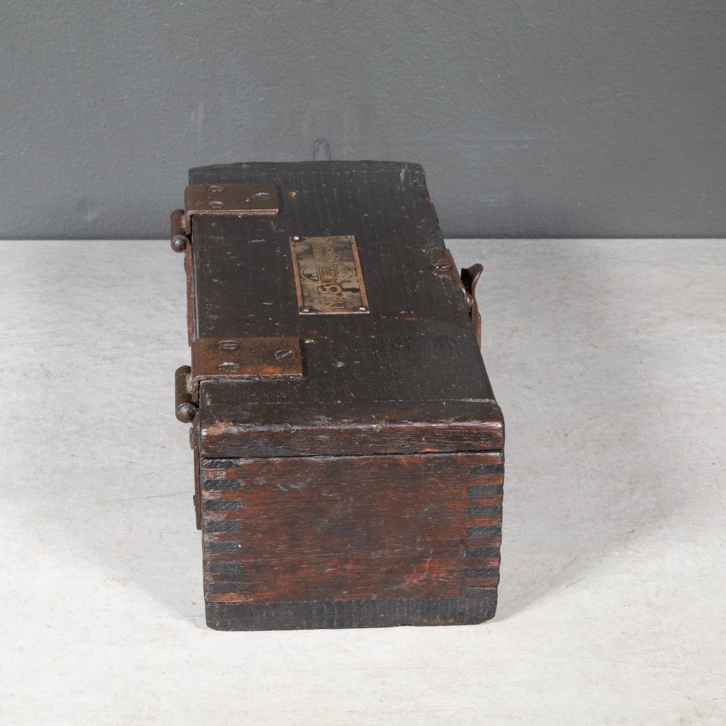 Antique Wrench Set Box c.1918-1927 For Sale 1