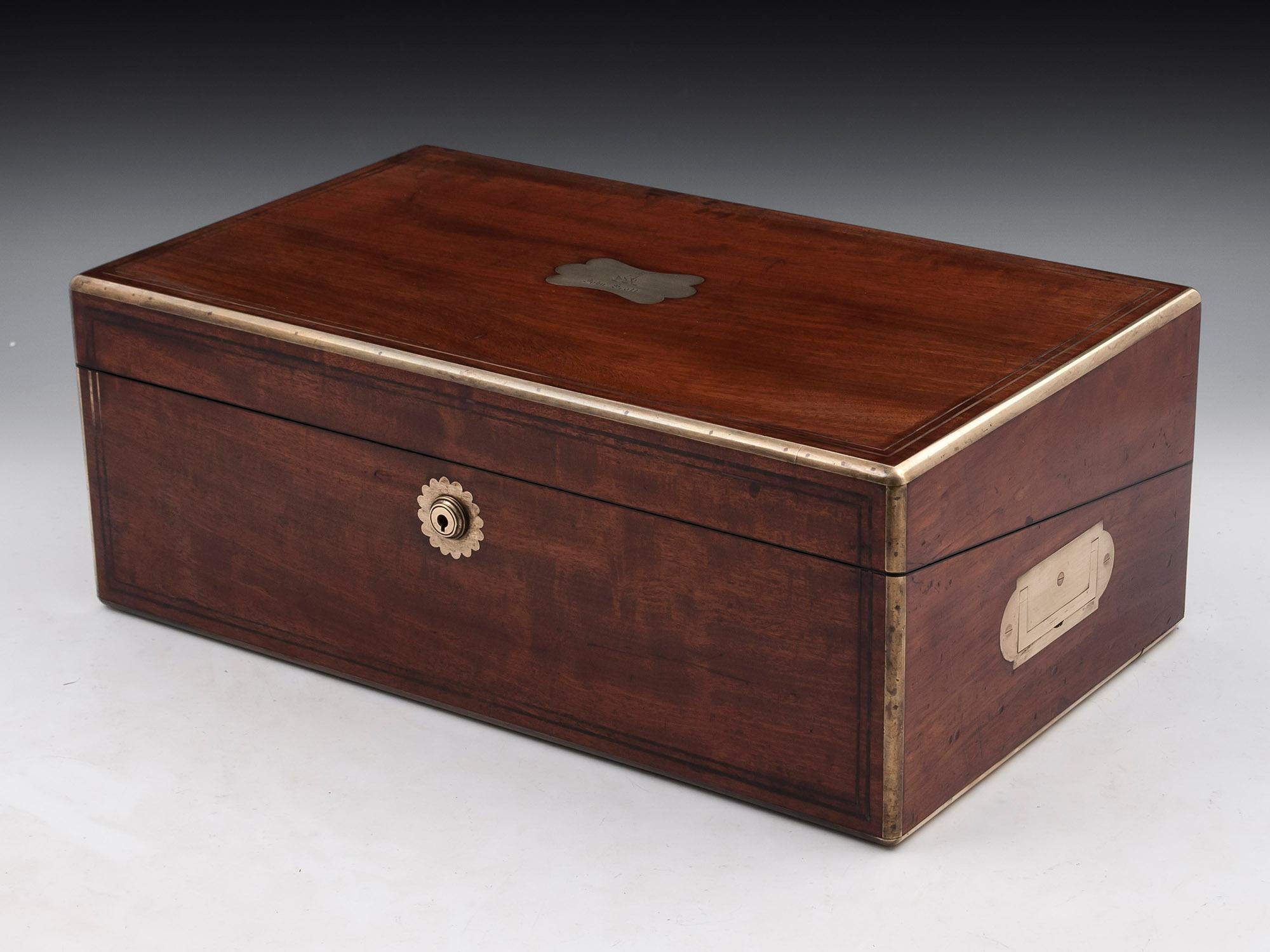 British Antique Writing Box with secret compartment by Hausburg, 19th Century For Sale