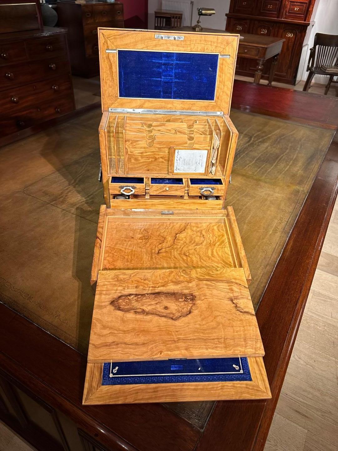 antique writing box For Sale 7