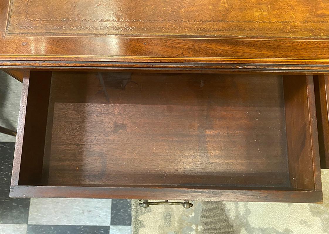 Antique Writing Desk In Good Condition In Livingston, NJ