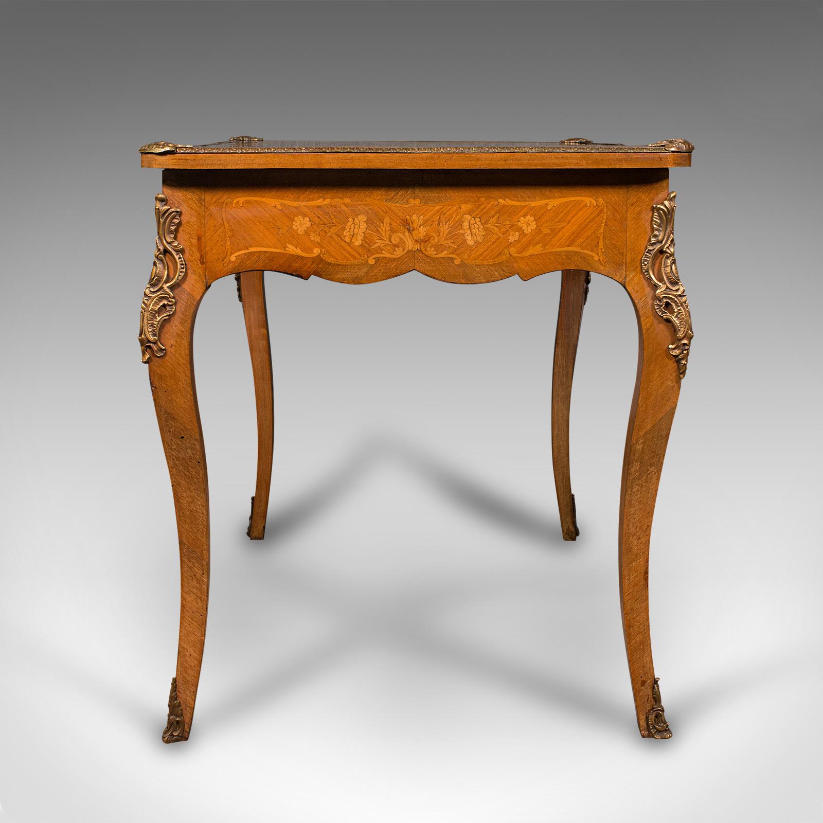 Victorien Bureau ancien, français, centre de table décoratif, goût Louis XV, victorien en vente