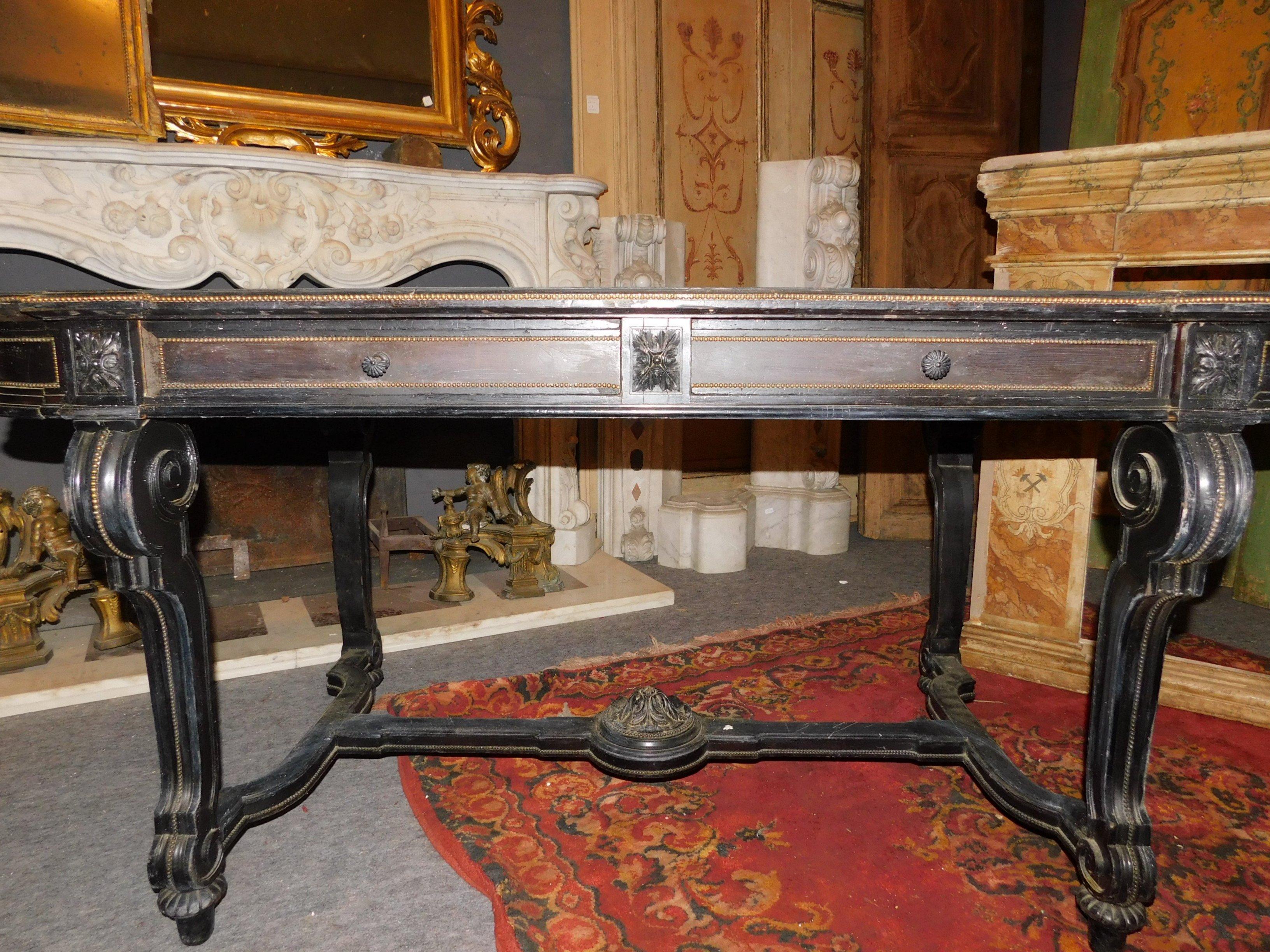 Late 19th Century Antique Writing Table in Black Lacquered Wood, Leather and Drawers, 1800, Italy