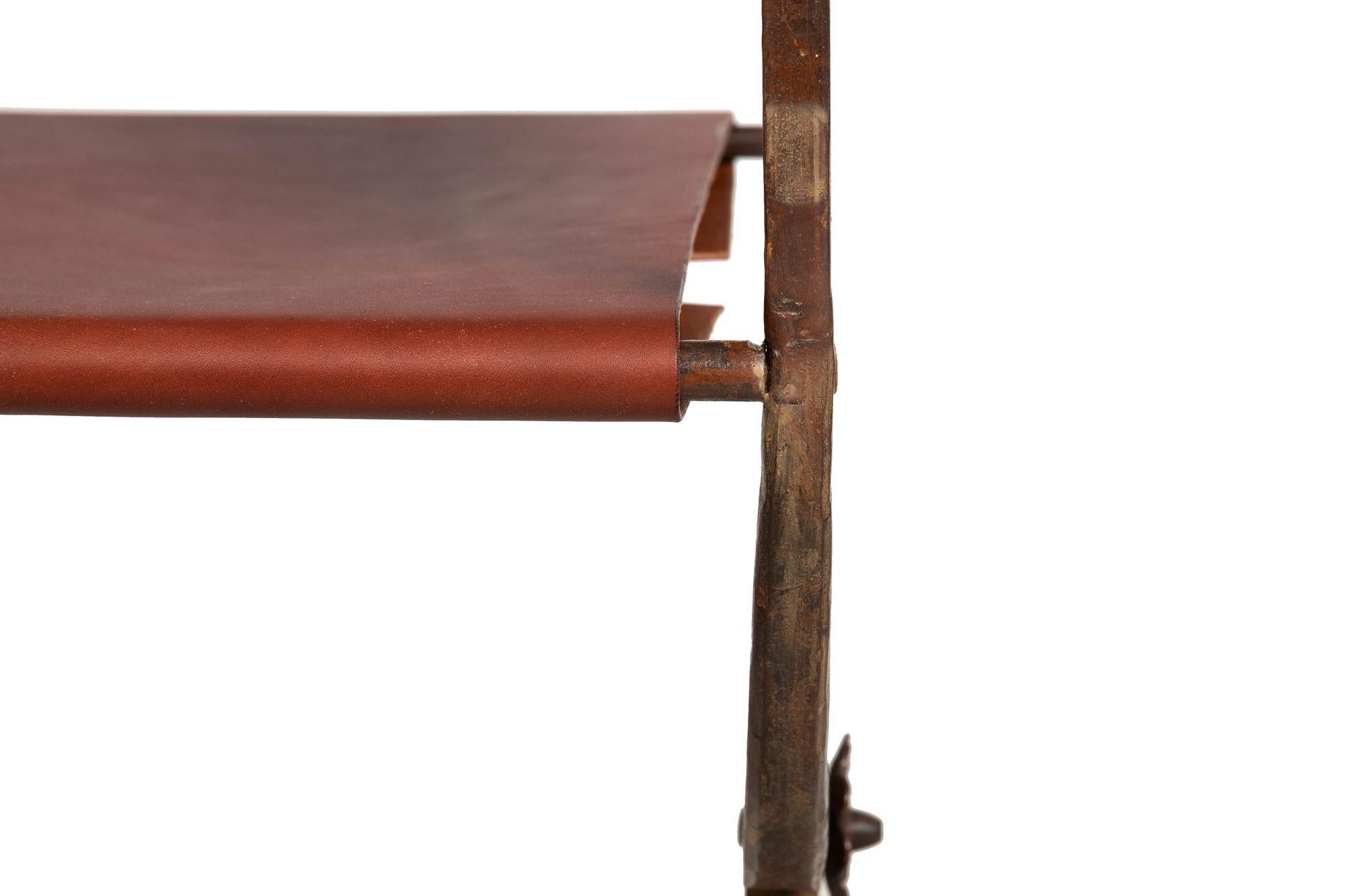 Antiker Savonarola-Stuhl aus Schmiedeeisen und Leder, frühes 20. Jahrhundert im Angebot 12