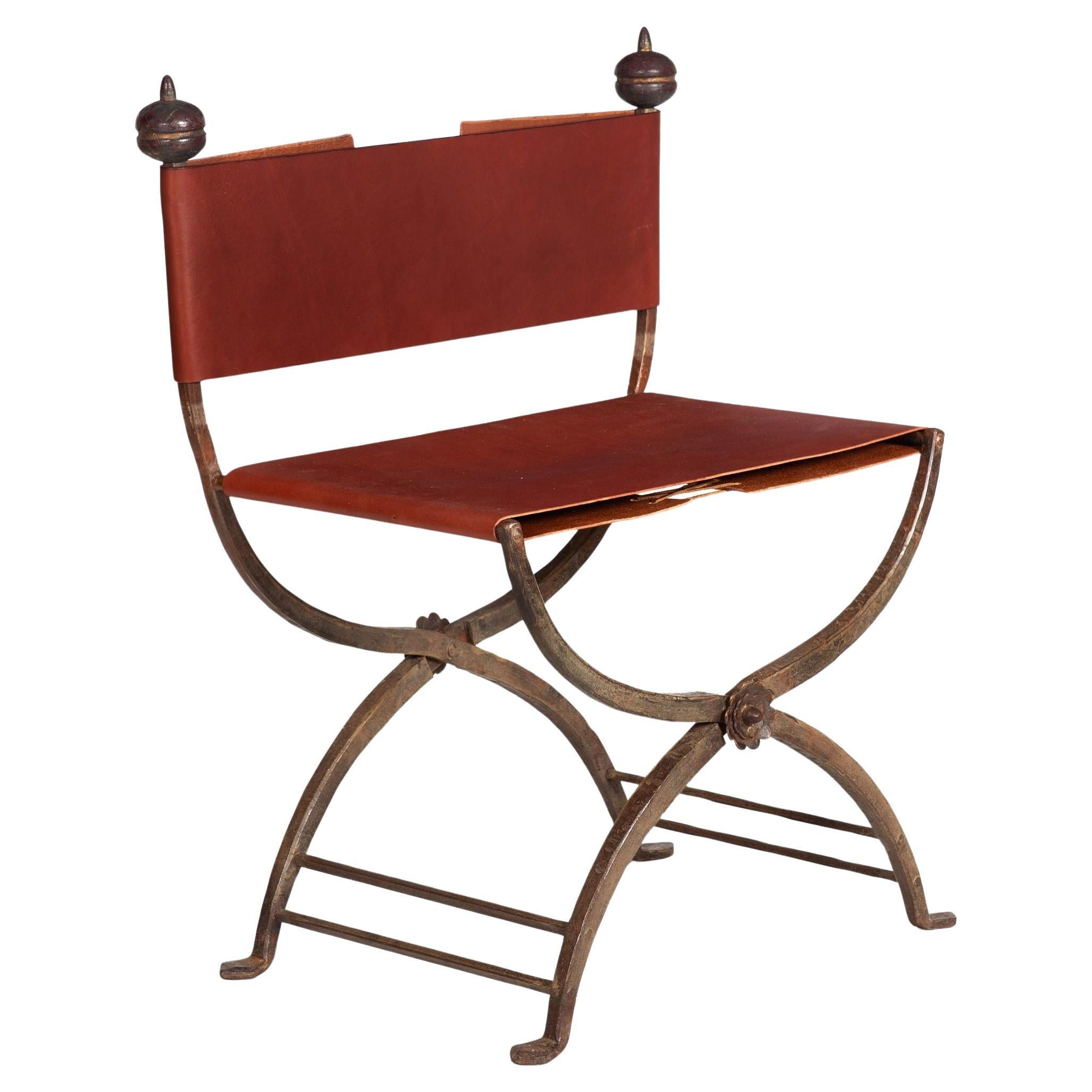 Antiker Savonarola-Stuhl aus Schmiedeeisen und Leder, frühes 20. Jahrhundert