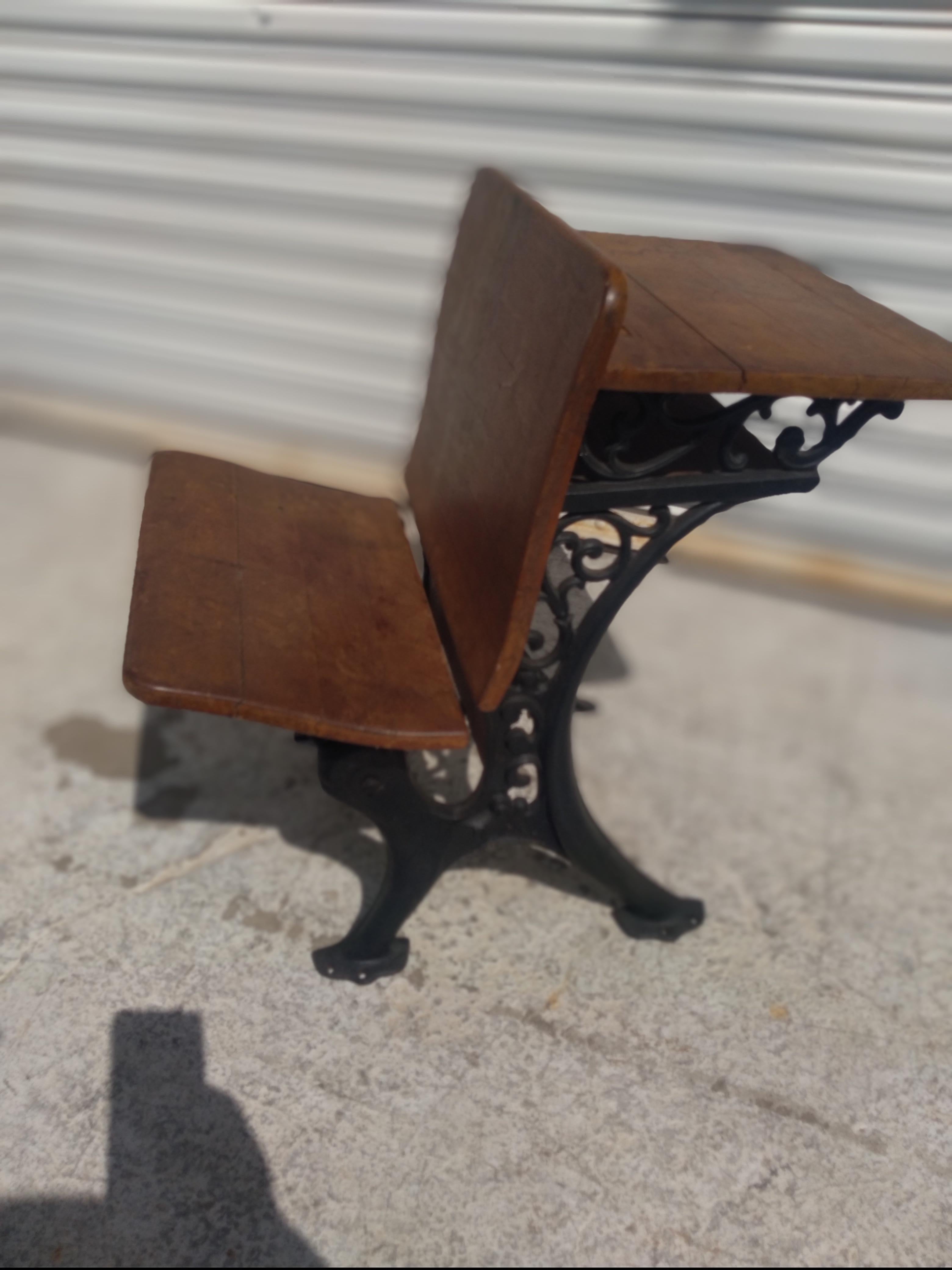 Antique Wrought Iron and Wooden Student Desk In Good Condition For Sale In Pasadena, TX