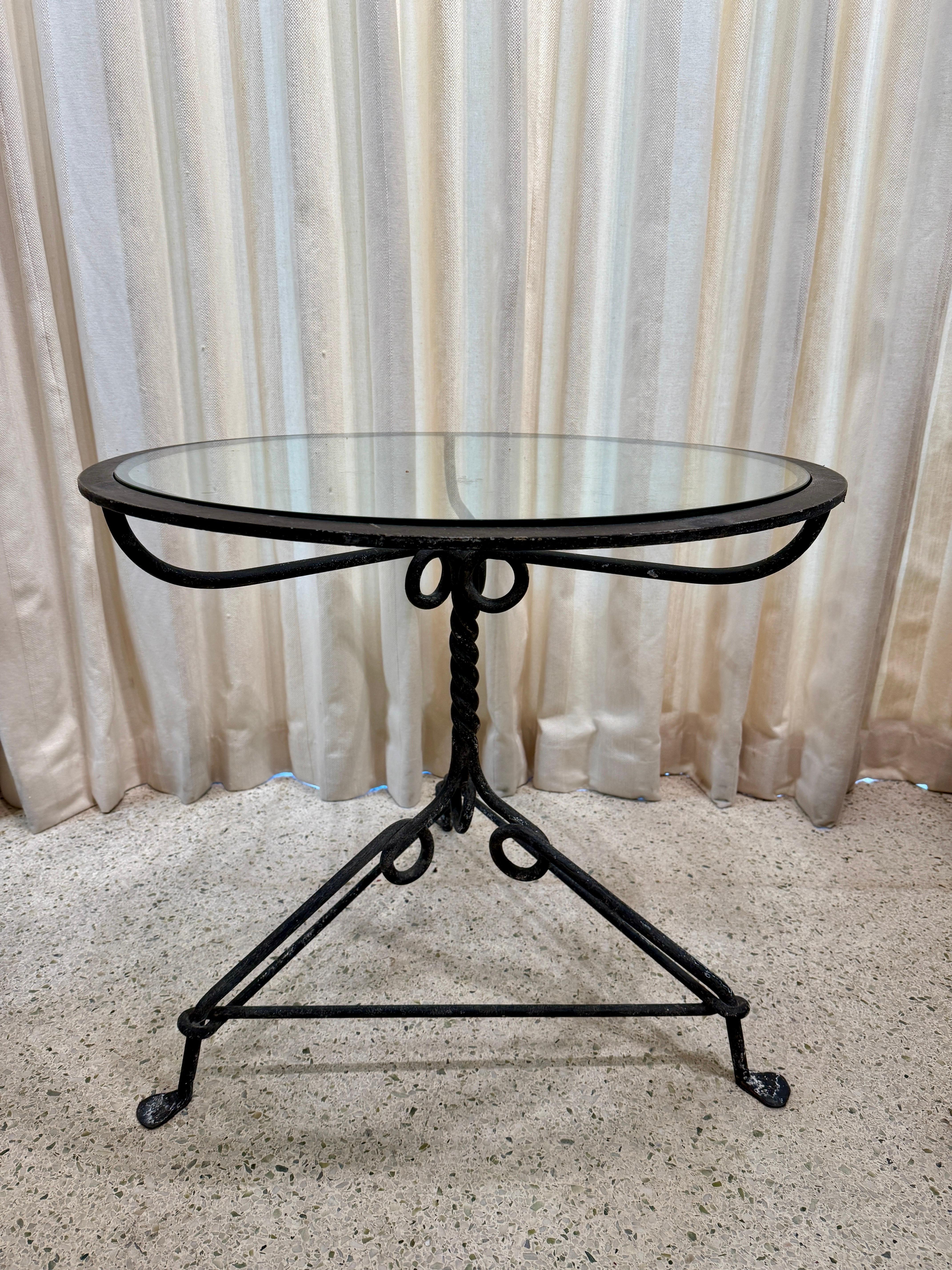 Français Antique Wrought-Iron Center Table with Glass Inset en vente