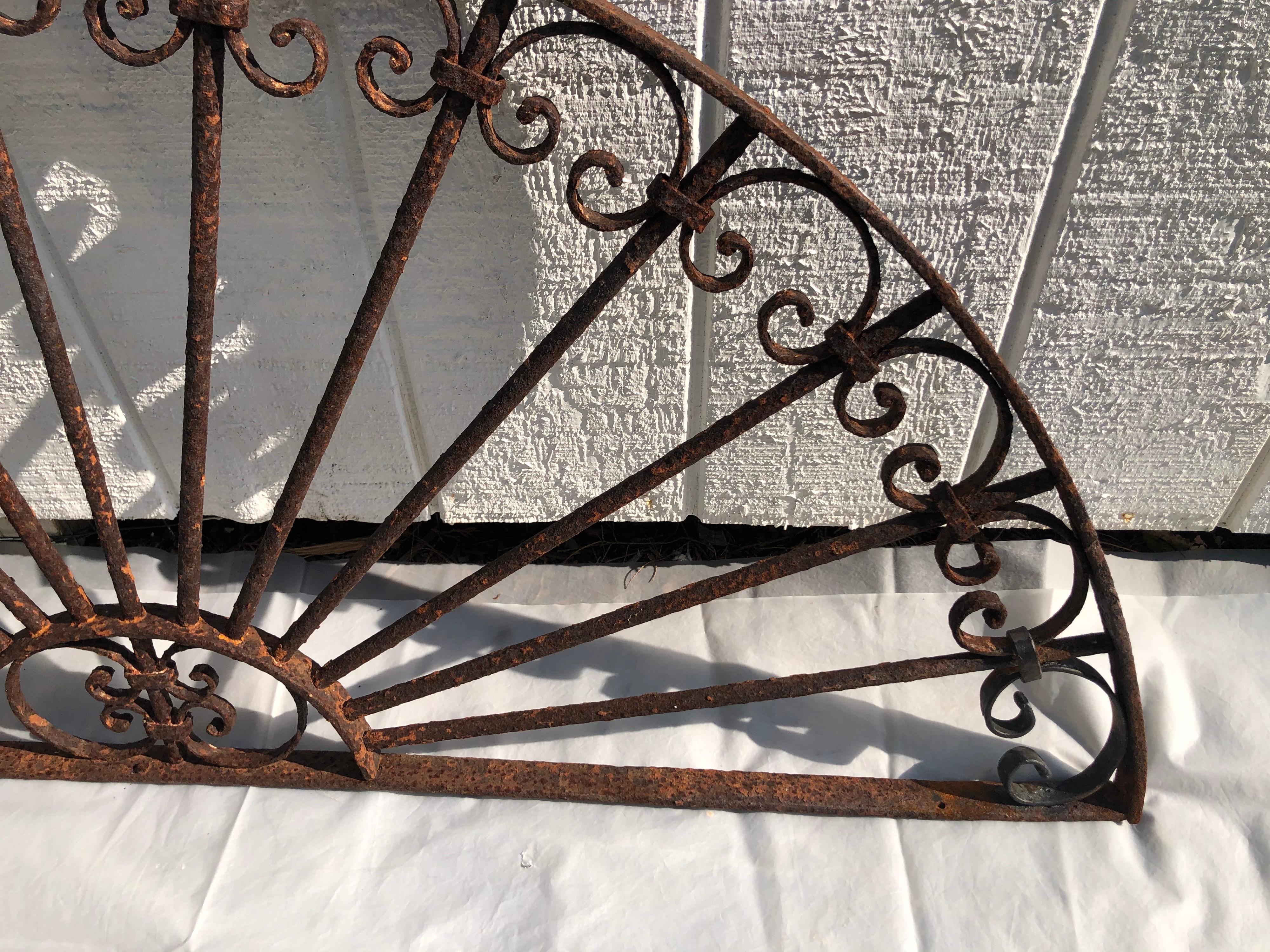 Antique Wrought Iron Decorative Transom In Good Condition For Sale In Redding, CT