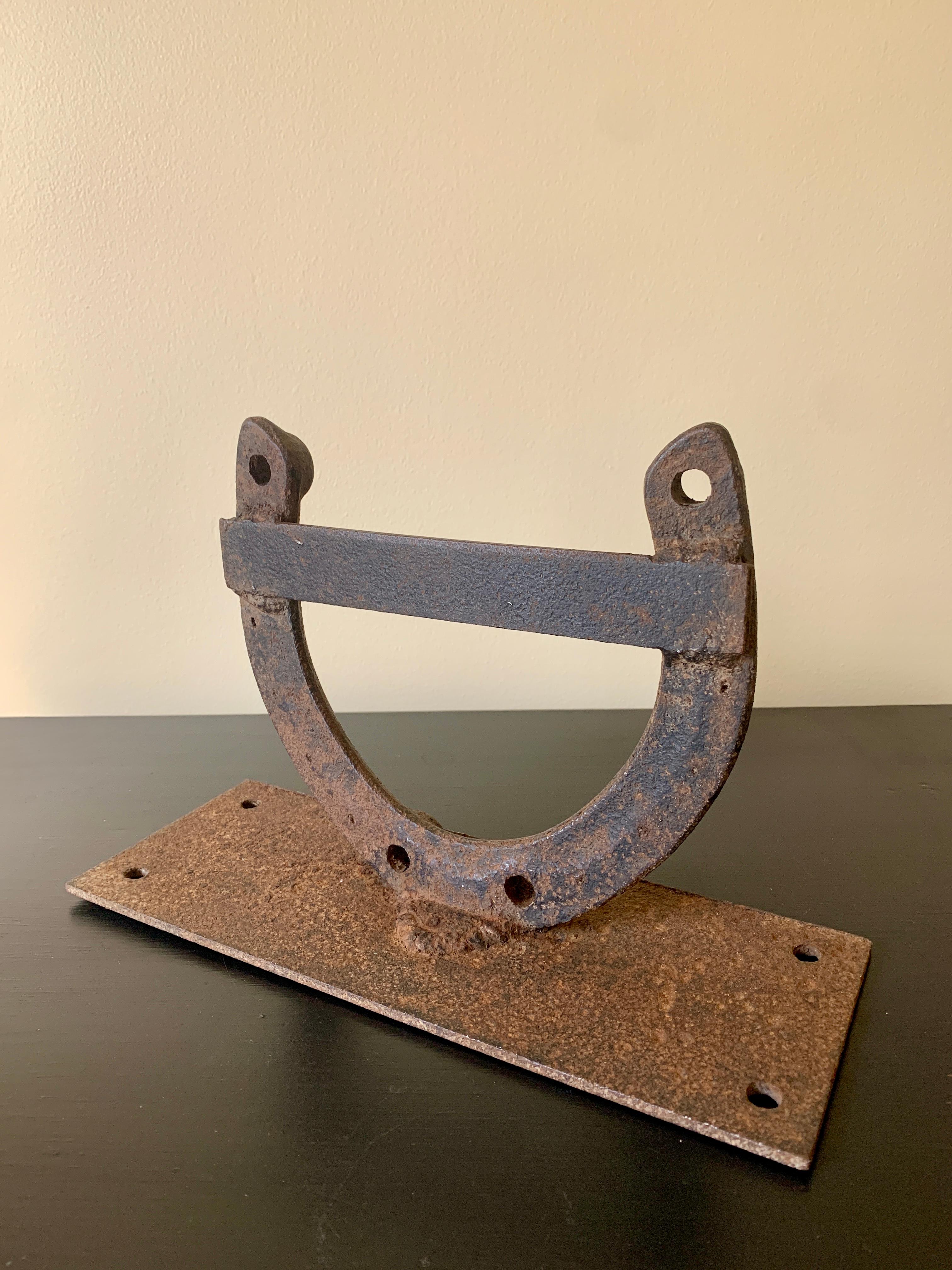 Antique Wrought Iron Equestrian Horseshoe Boot Scrape, Early 20th Century For Sale 5
