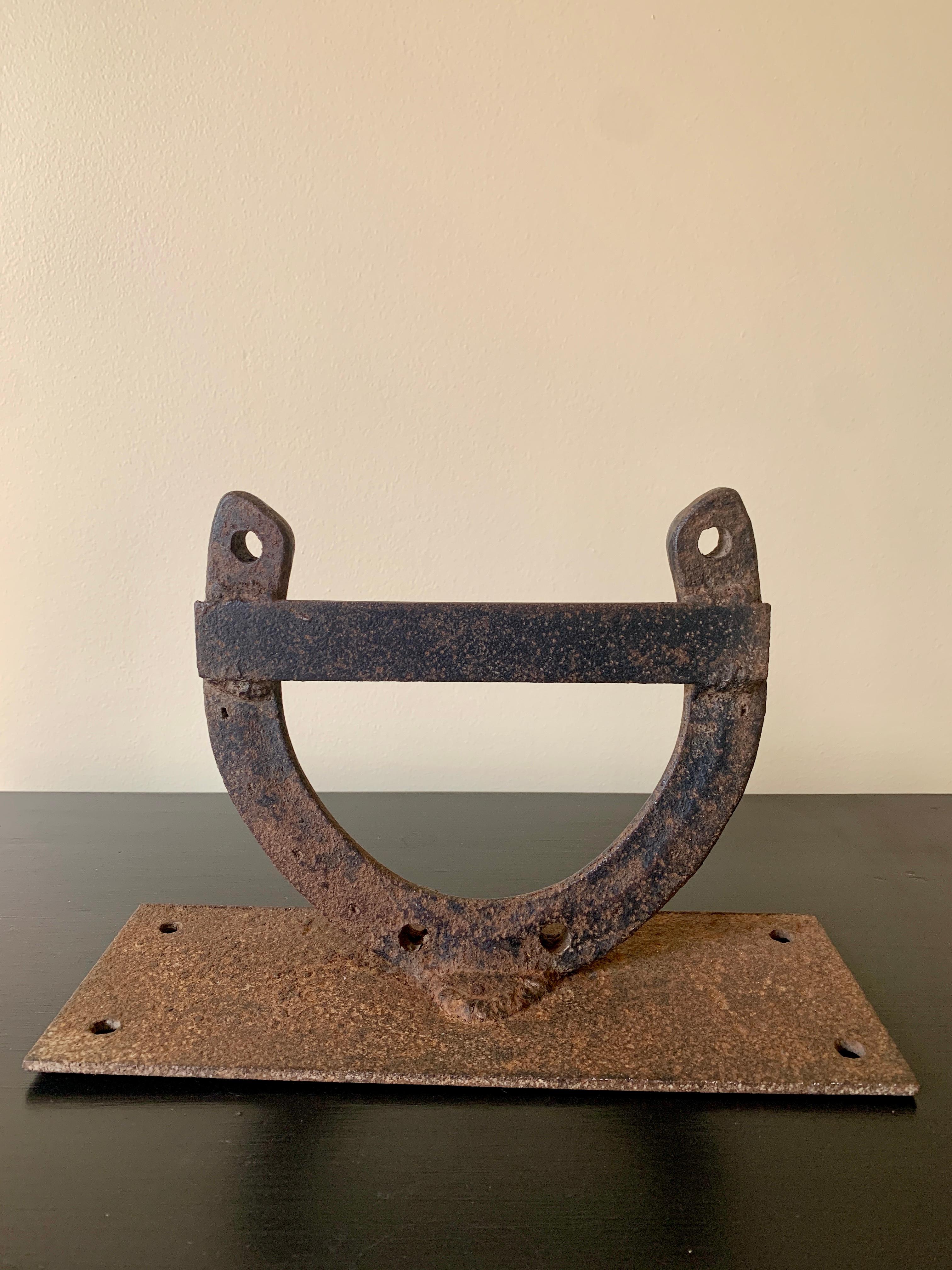 Antique Wrought Iron Equestrian Horseshoe Boot Scrape, Early 20th Century For Sale 3