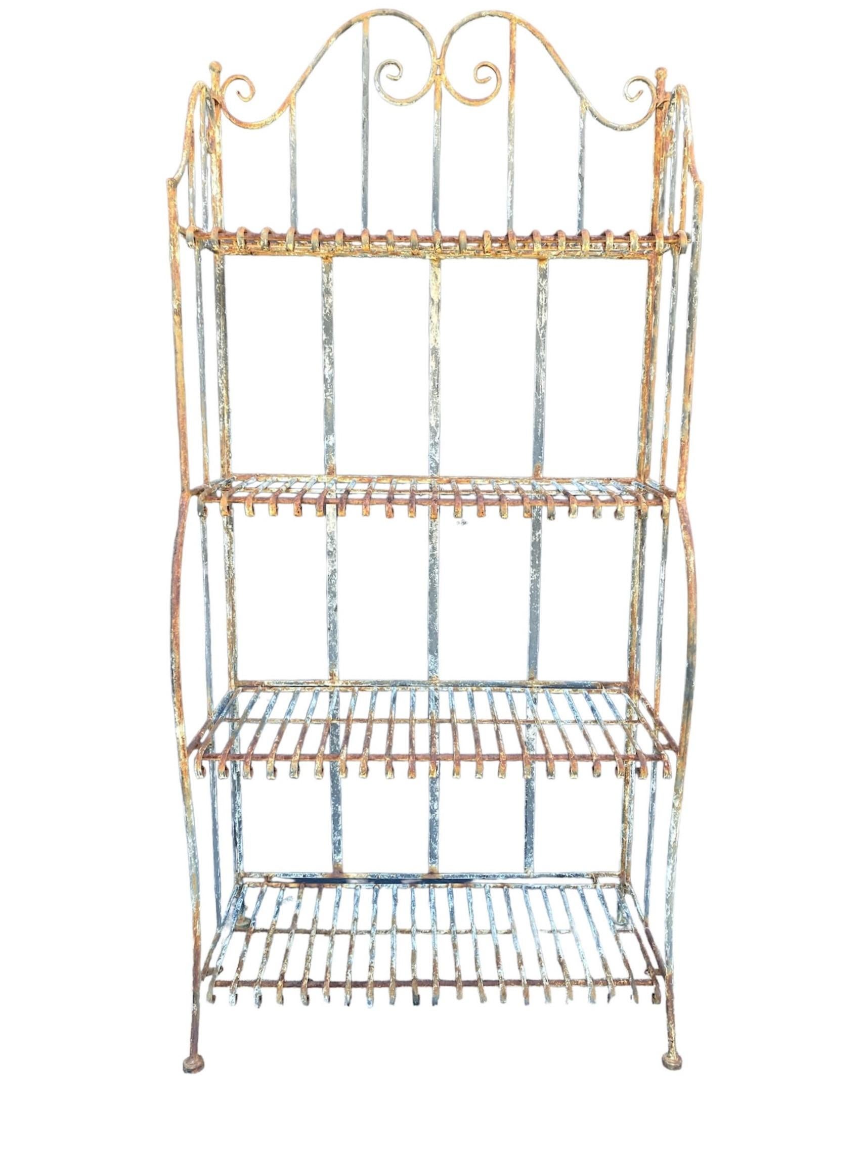 Antique Wrought Iron Foldable French Shelf Rack In Excellent Condition In Pasadena, CA