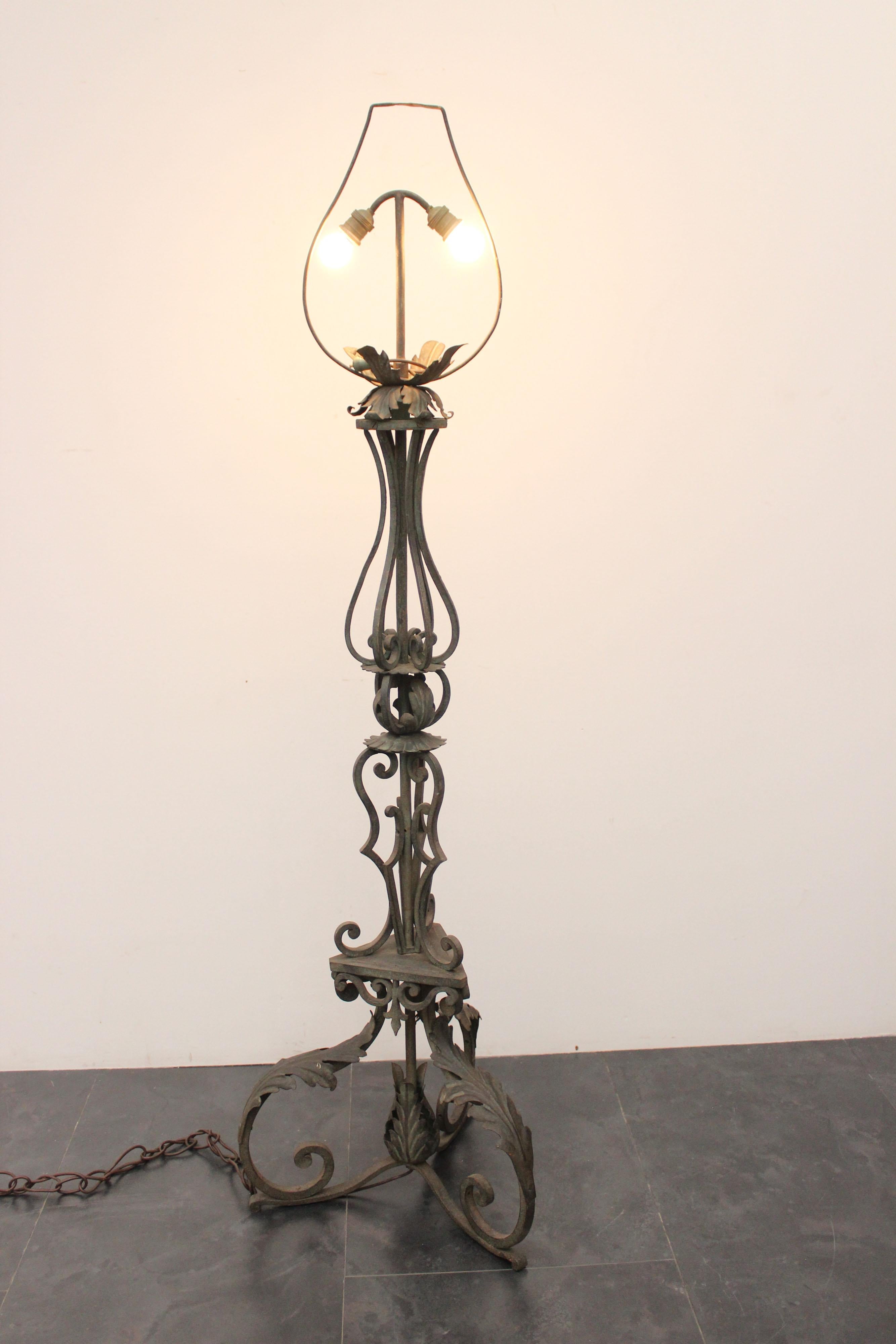 Antique Wrought Iron Ground Lamp, 1890s For Sale 11