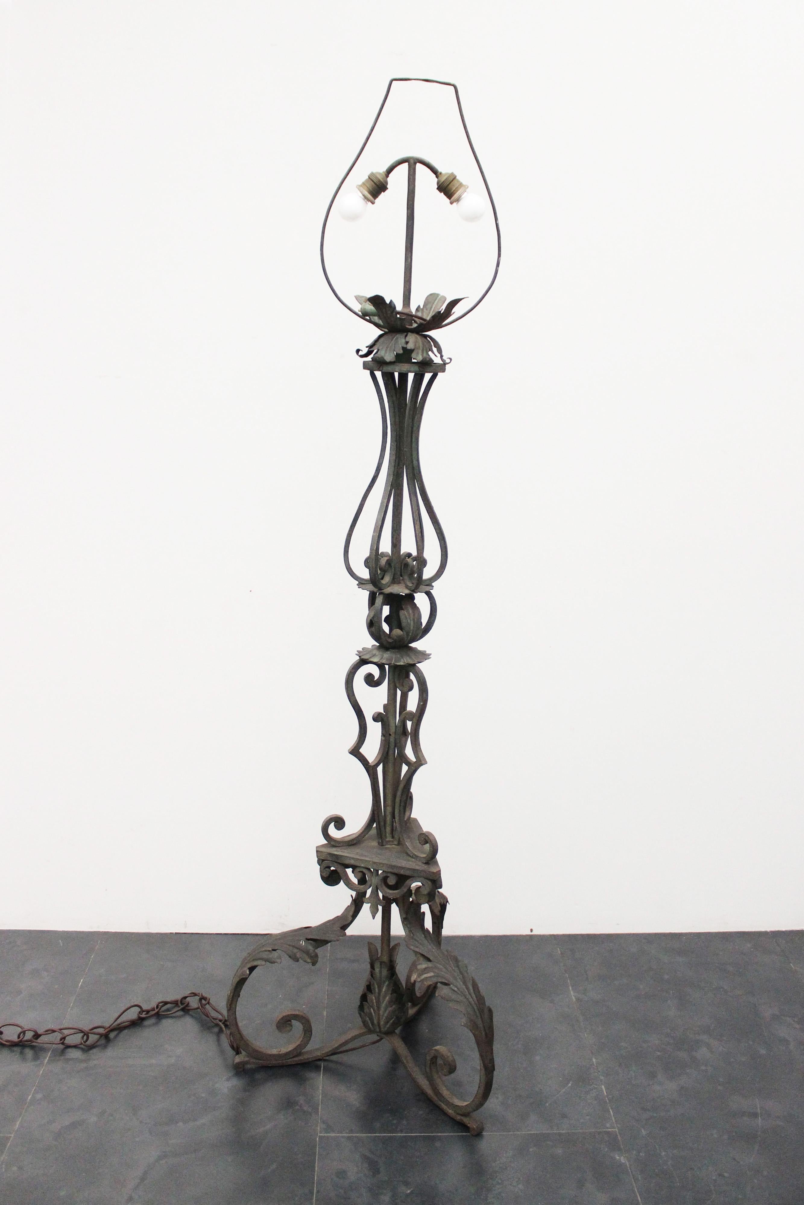 Baroque Antique Wrought Iron Ground Lamp, 1890s For Sale
