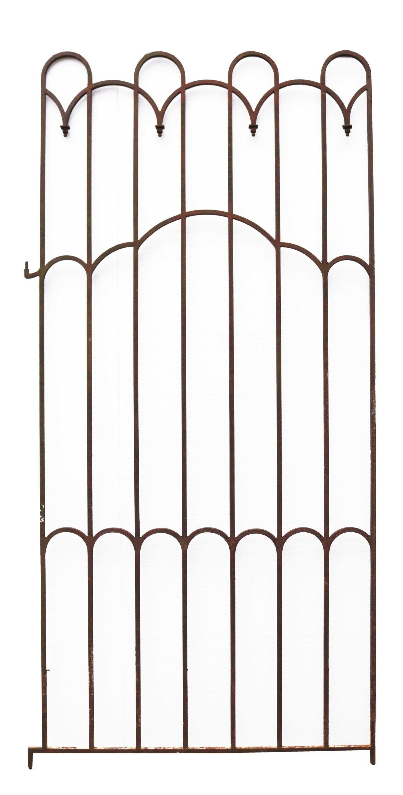 Antique Wrought Iron Panel or Gate In Good Condition For Sale In Wormelow, Herefordshire