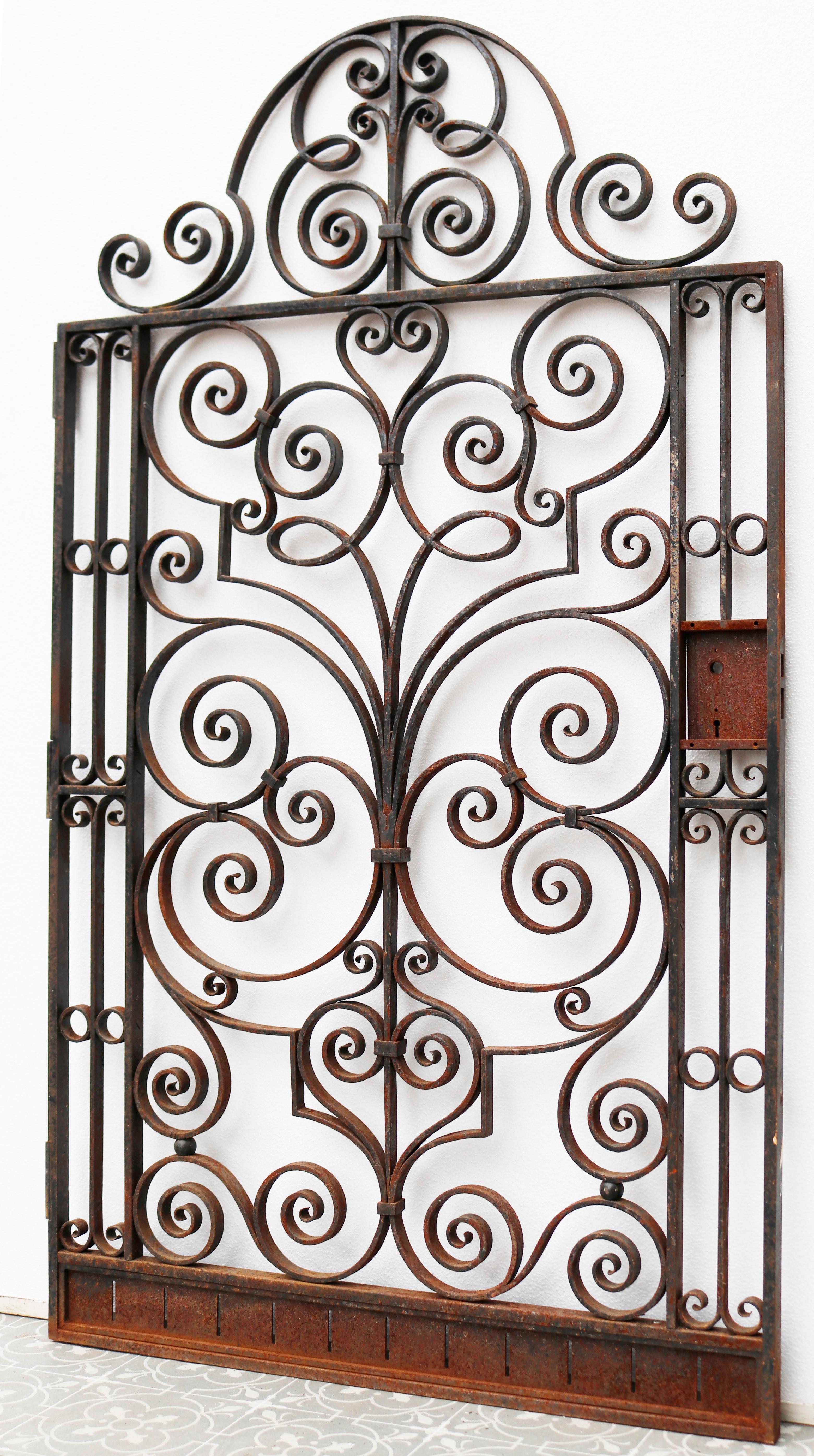 Antique Wrought Iron Pedestrian Gate In Good Condition For Sale In Wormelow, Herefordshire