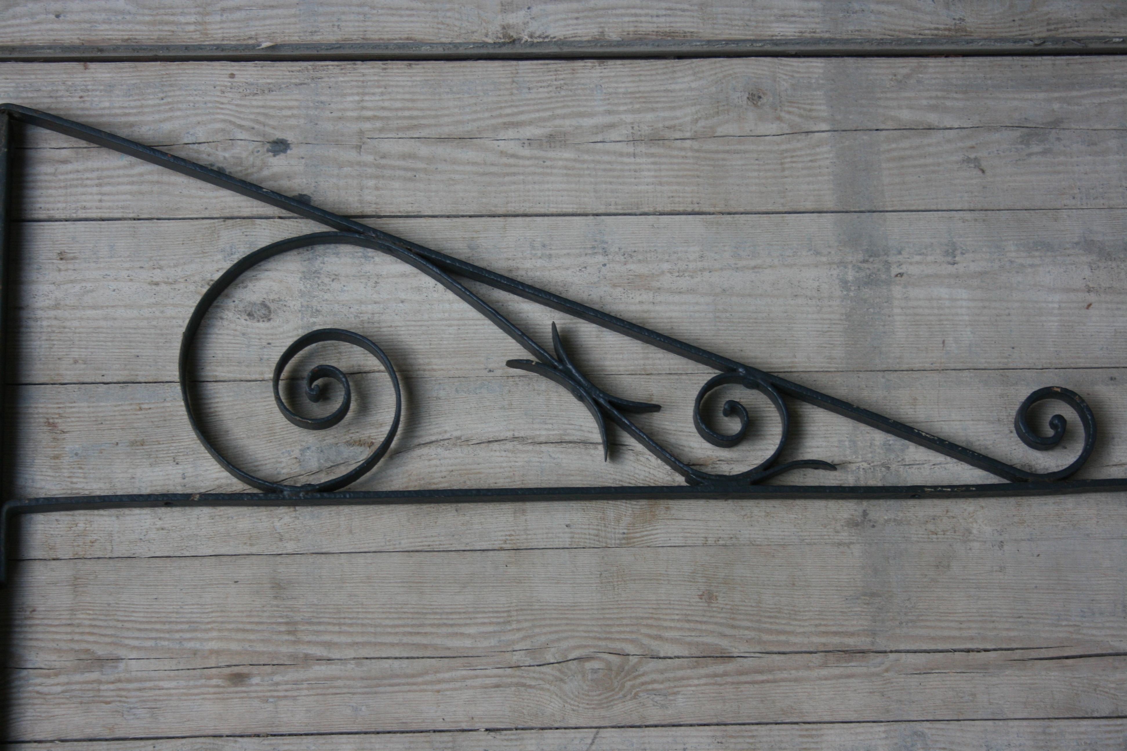 European Antique Wrought Iron Shop Sign Bracket, Late 19th Century For Sale