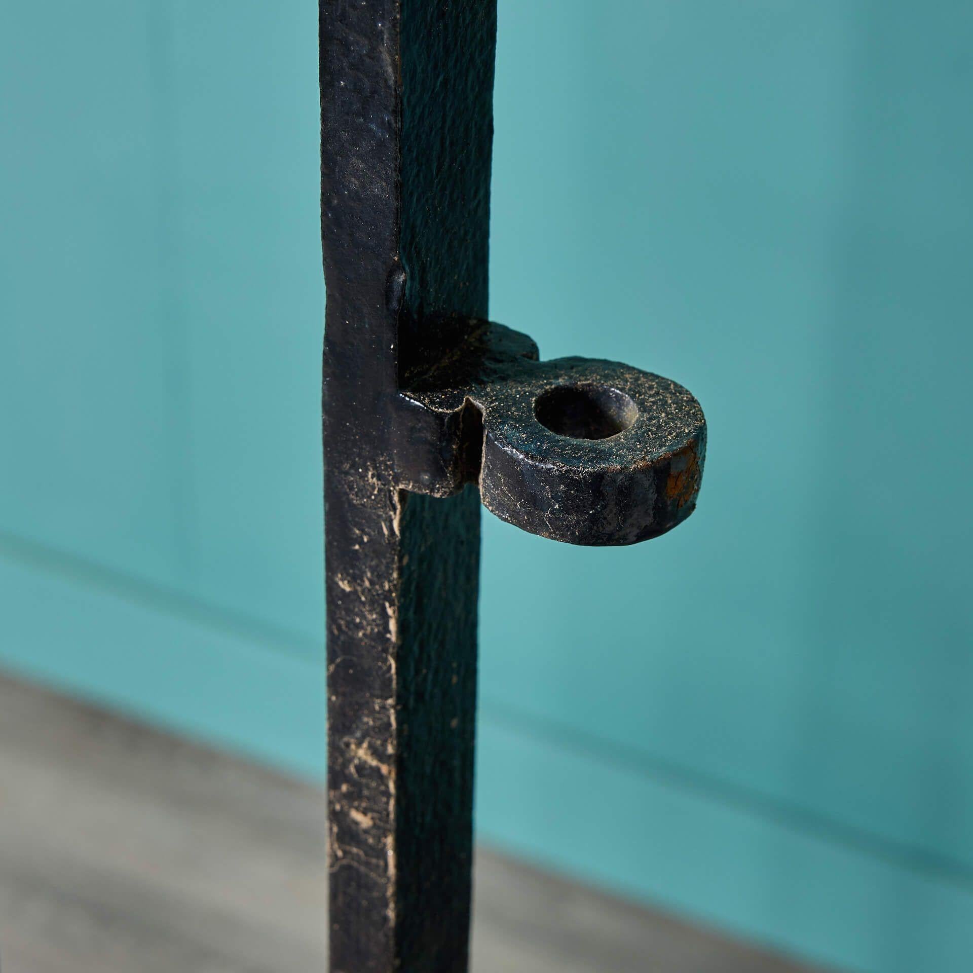 Antique Wrought Iron Side Gate In Fair Condition For Sale In Wormelow, Herefordshire